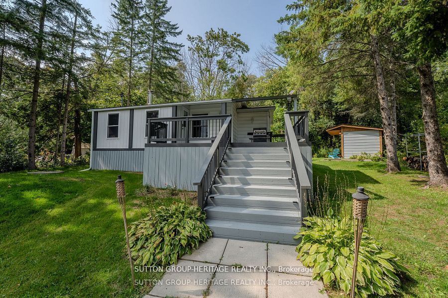 682 North Shore Drive E, Otonabee-South Monaghan, ON K0L 1B0 photo 2