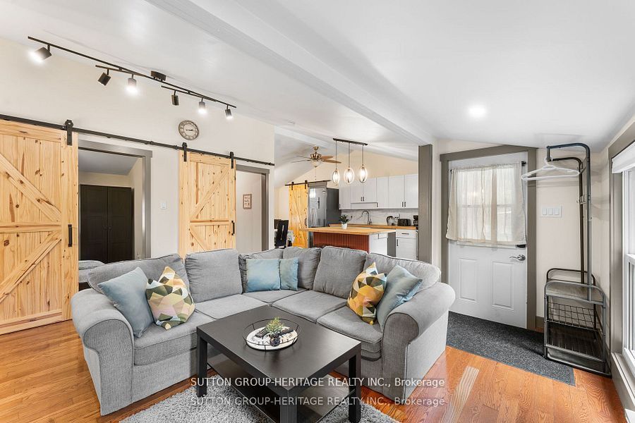 682 North Shore Drive E, Otonabee-South Monaghan, ON K0L 1B0 photo 5