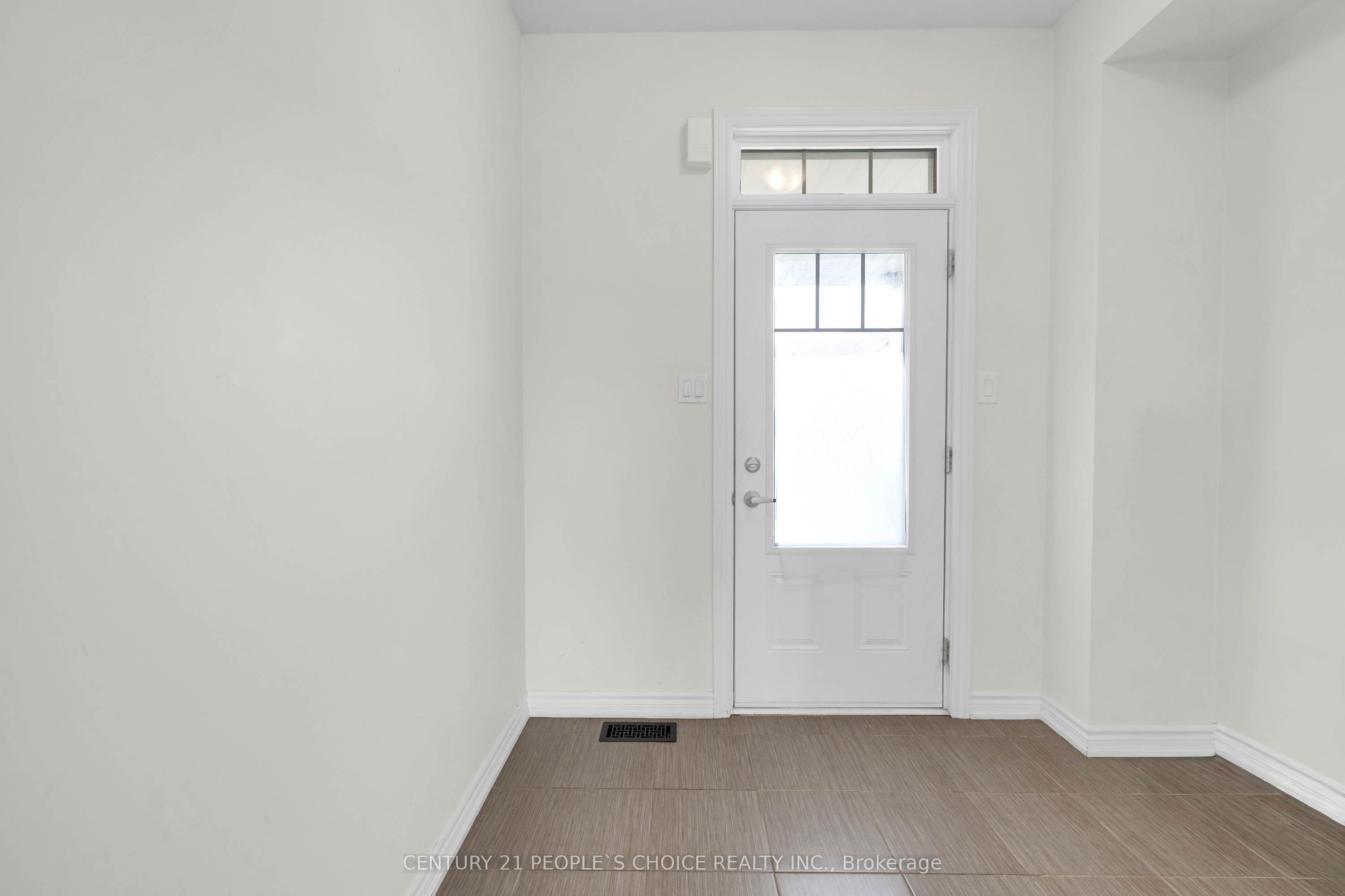 216 Explorer Way, Thorold, ON L2V 0K2 photo 5