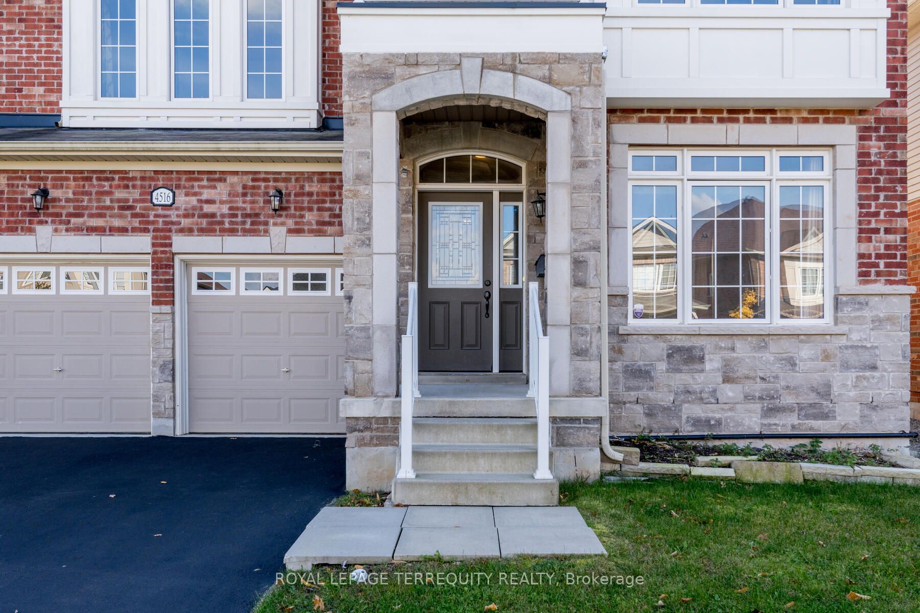 4516 Eclipse Way, Niagara Falls, ON L2G 0X4 photo 3