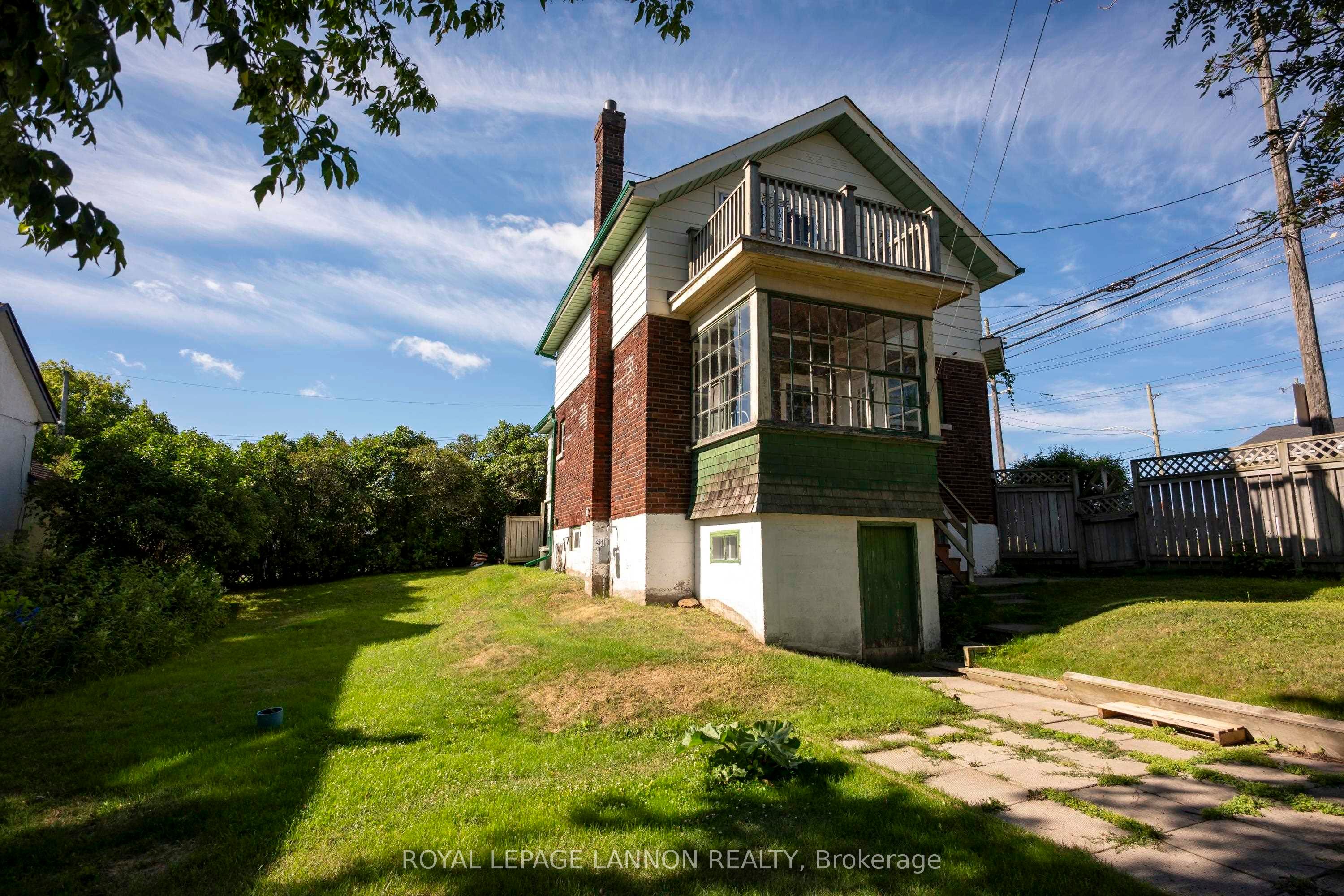 42 Gordon Avenue, Thunder Bay, ON P7E 4T2 photo 2