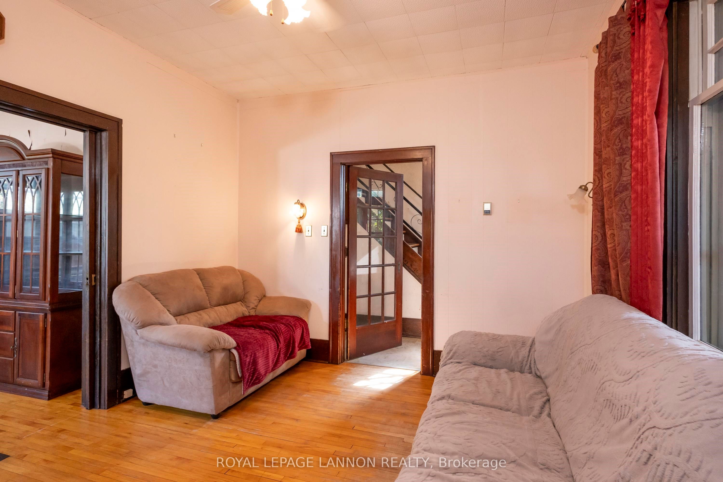 42 Gordon Avenue, Thunder Bay, ON P7E 4T2 photo 3