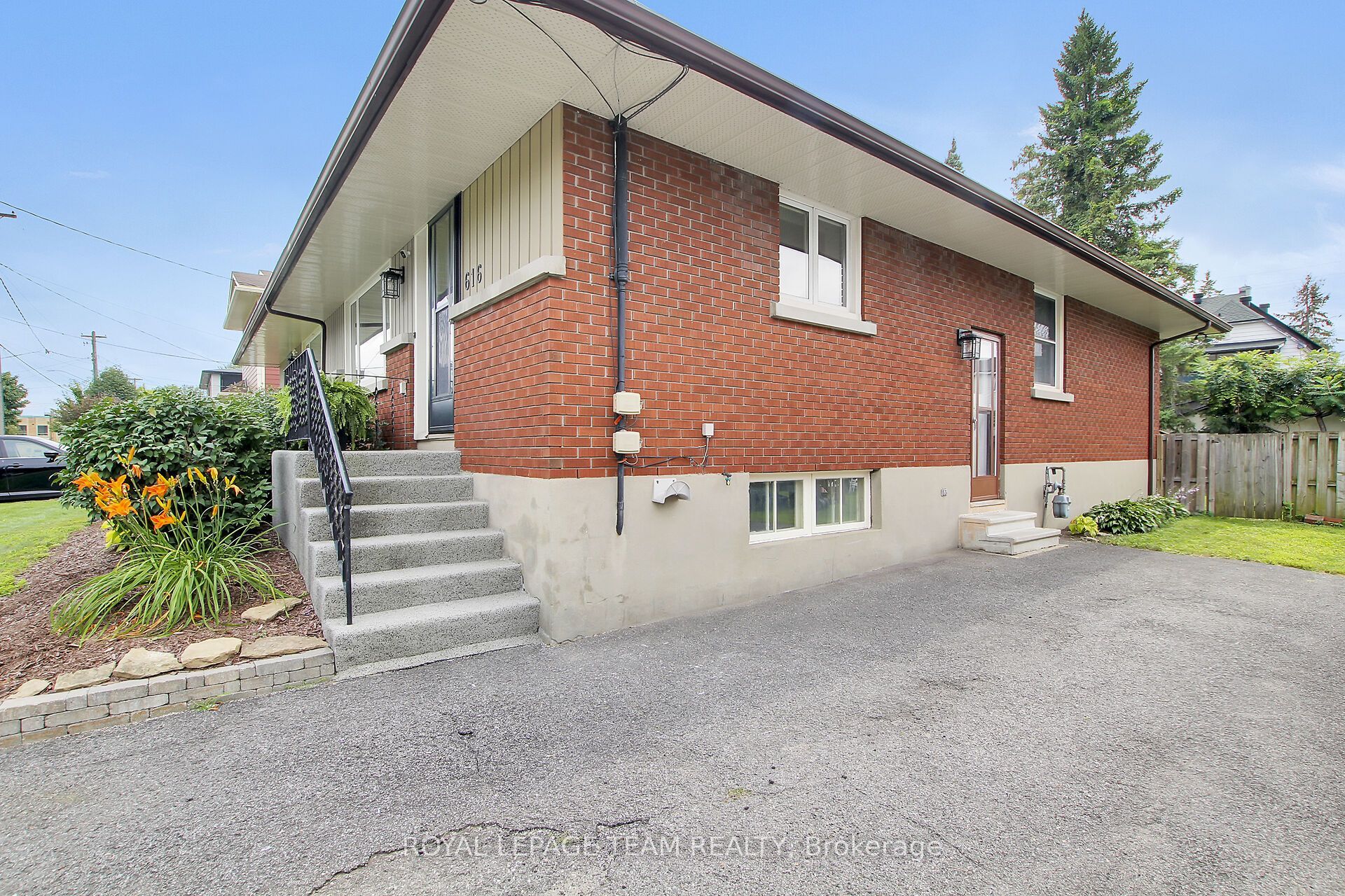 616 Westview Avenue, Westboro - Hampton Park, ON K1Z 6E3 photo 3