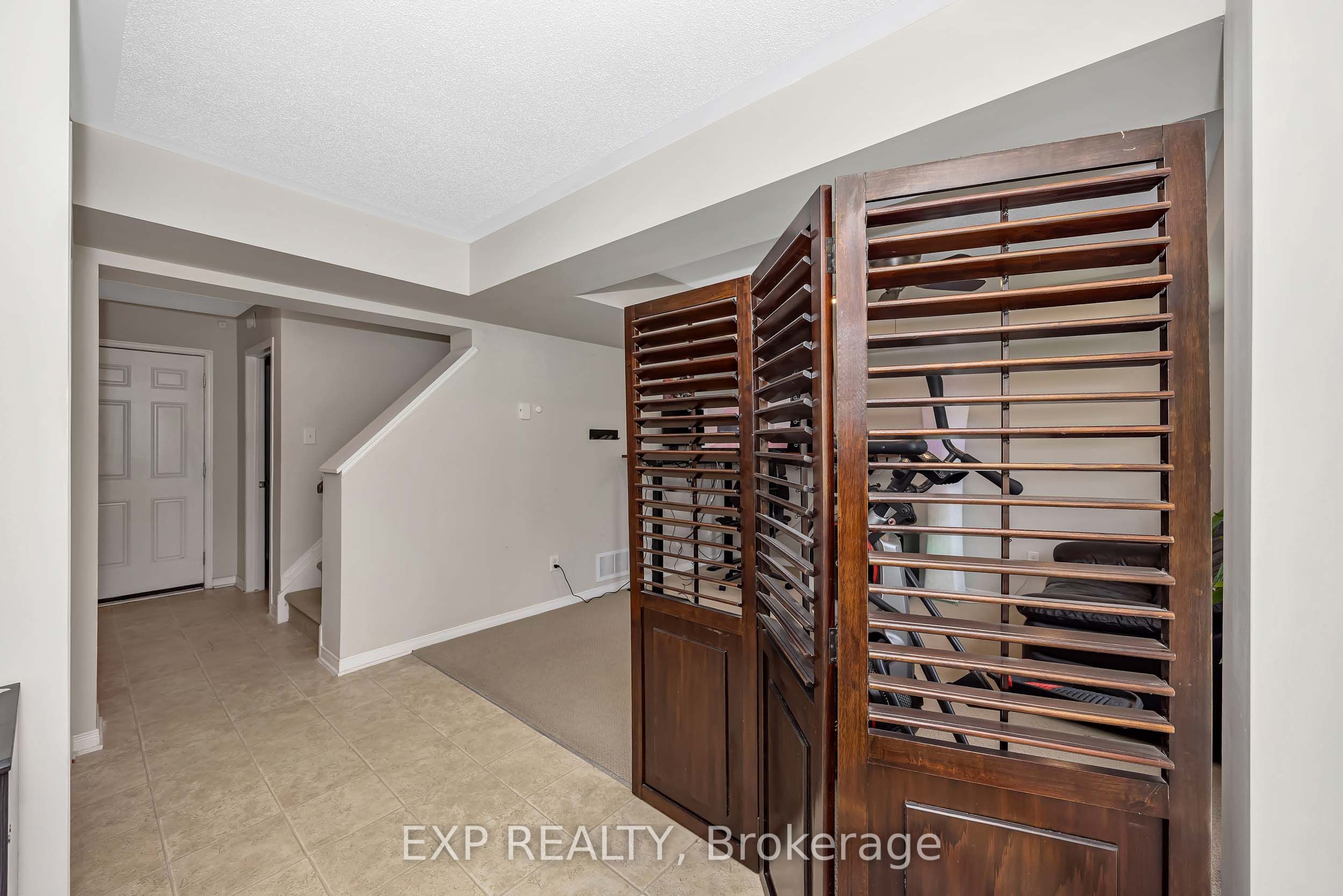 3705 Riverbreeze Street E, Barrhaven, ON K2J 0S1 photo 4
