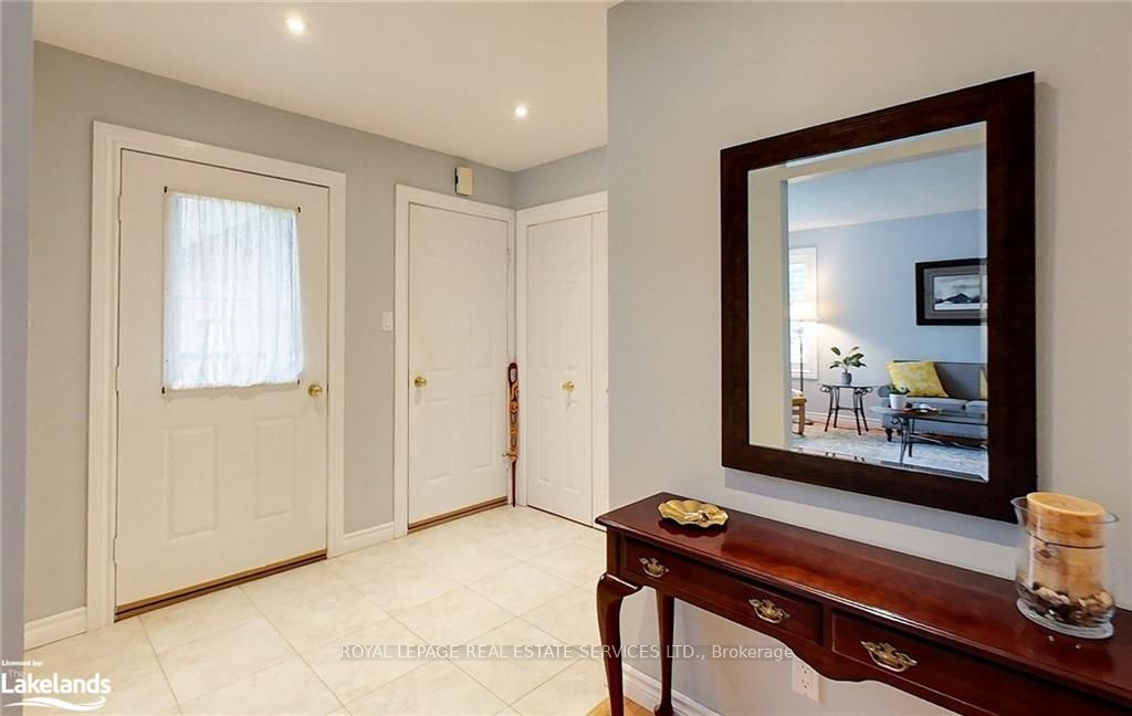 112 Bruce Street S, Blue Mountains, ON N0H 2P0 photo 3