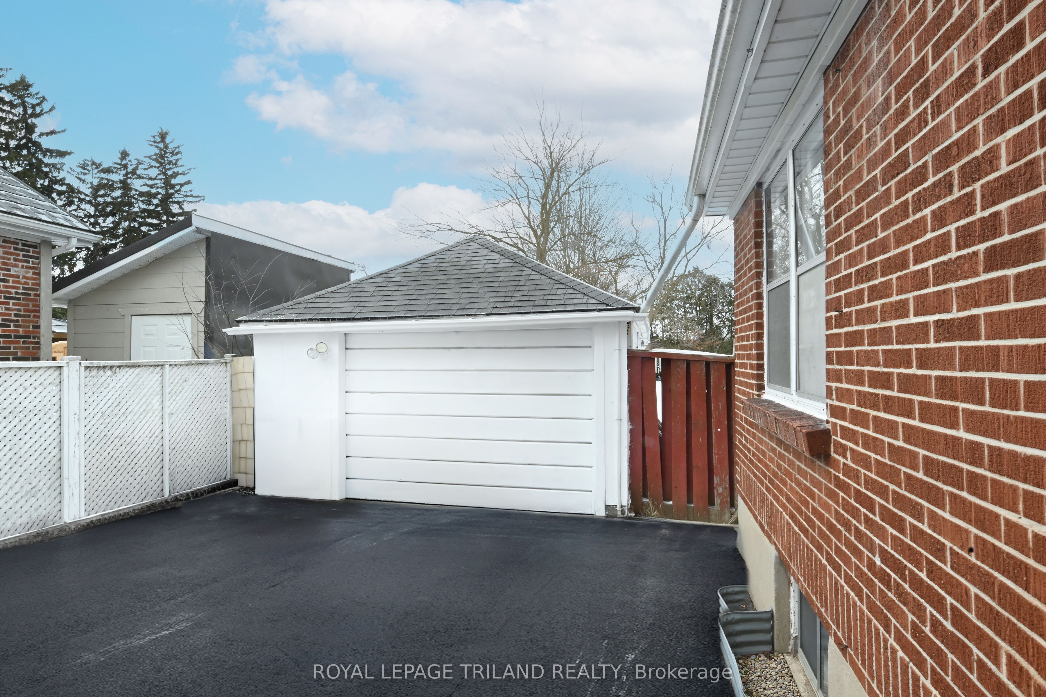 457 Boler Road, London South, ON N6K 2K8 photo 2