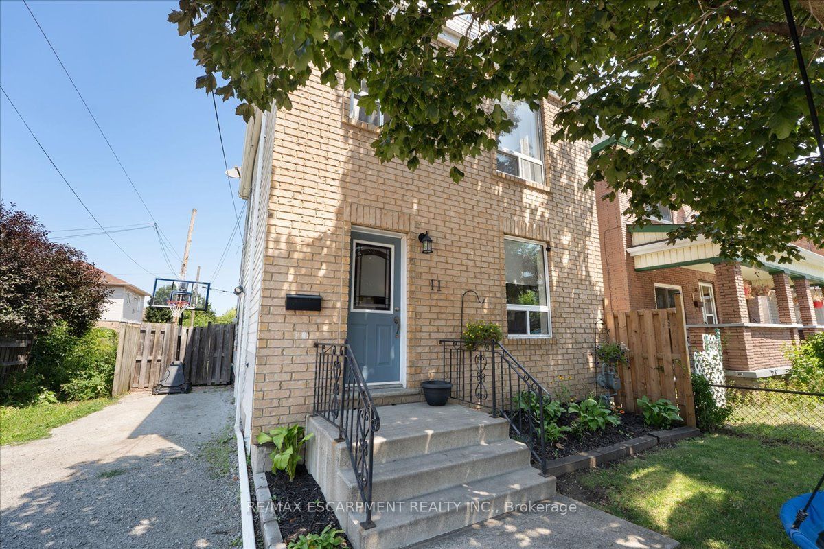 11 PRIMROSE Avenue, Hamilton, ON L8L 2K7 photo 3