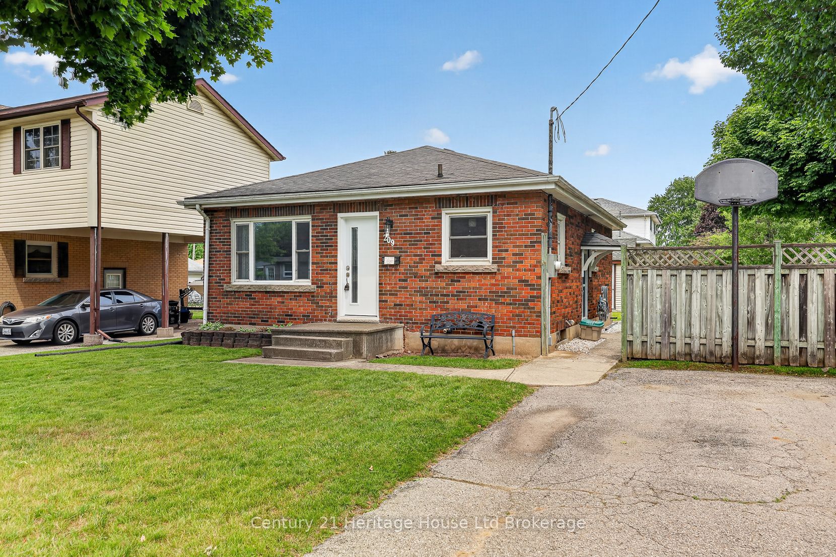 209 Butler Street, Woodstock, ON N4S 3A8
