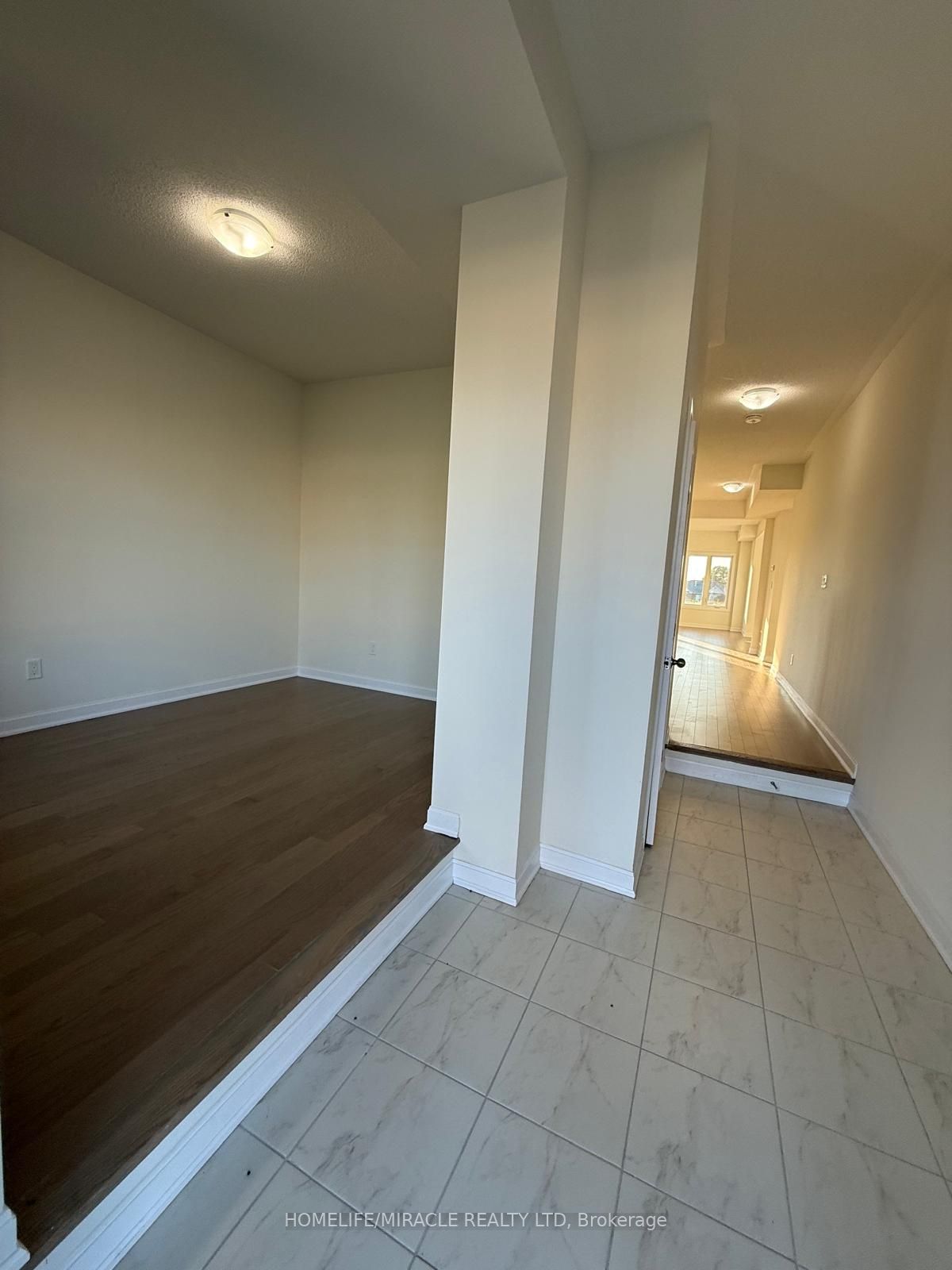 76 Golf Links Drive, Loyalist, ON K0H 1G0 photo 2