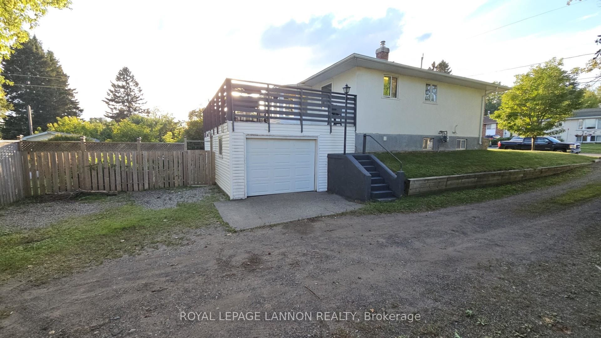 403 Arundel Street, Thunder Bay, ON P7A 1L6 photo 4