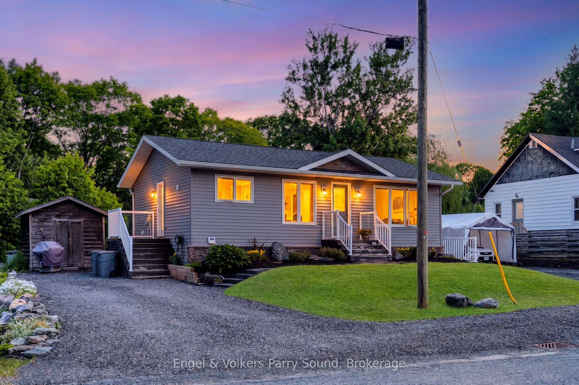 6 Lawrence Street A, Parry Sound, ON P2A 2E2