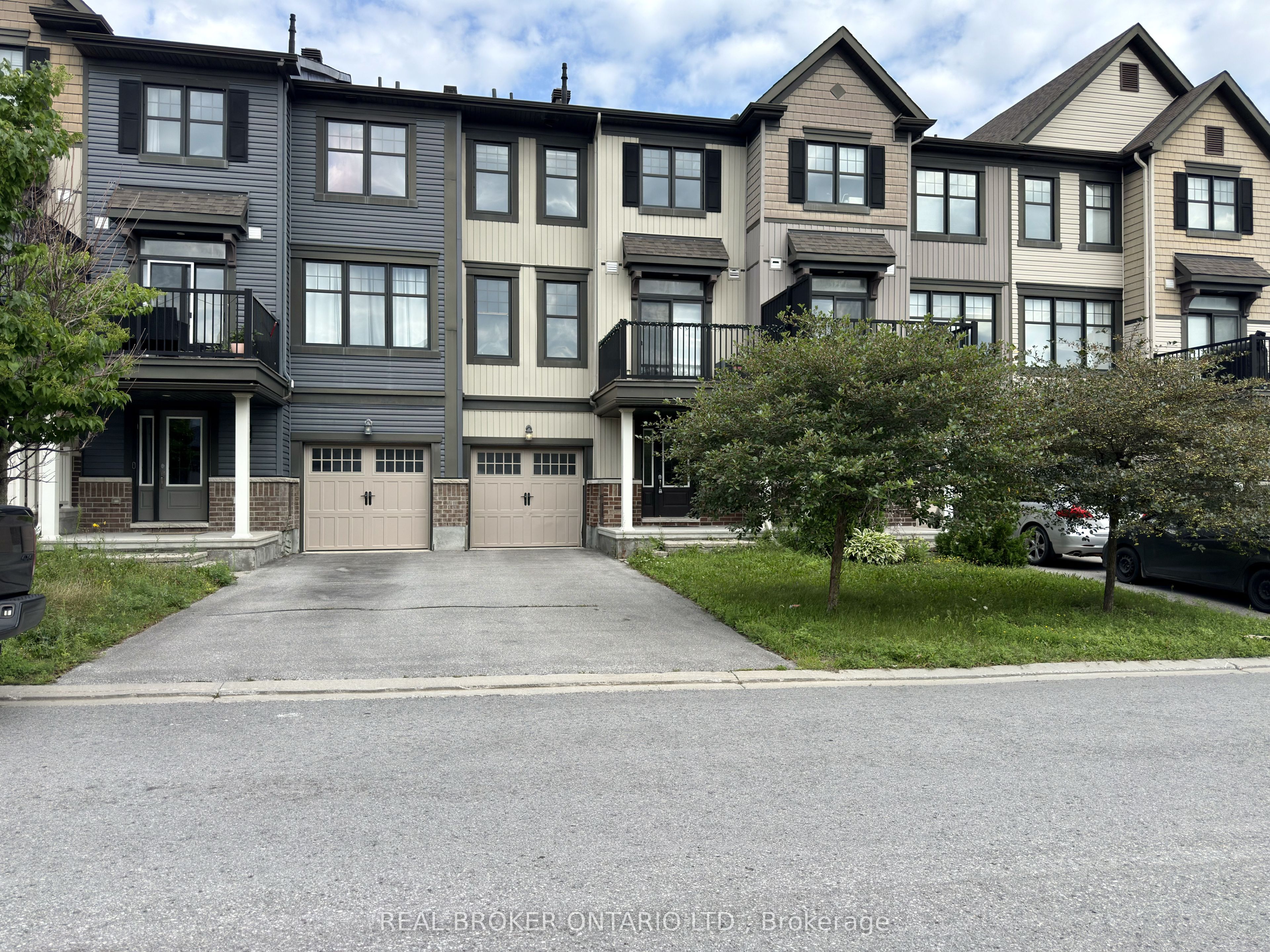 66 Fallengale Crescent, Kanata, ON K2T 0K9