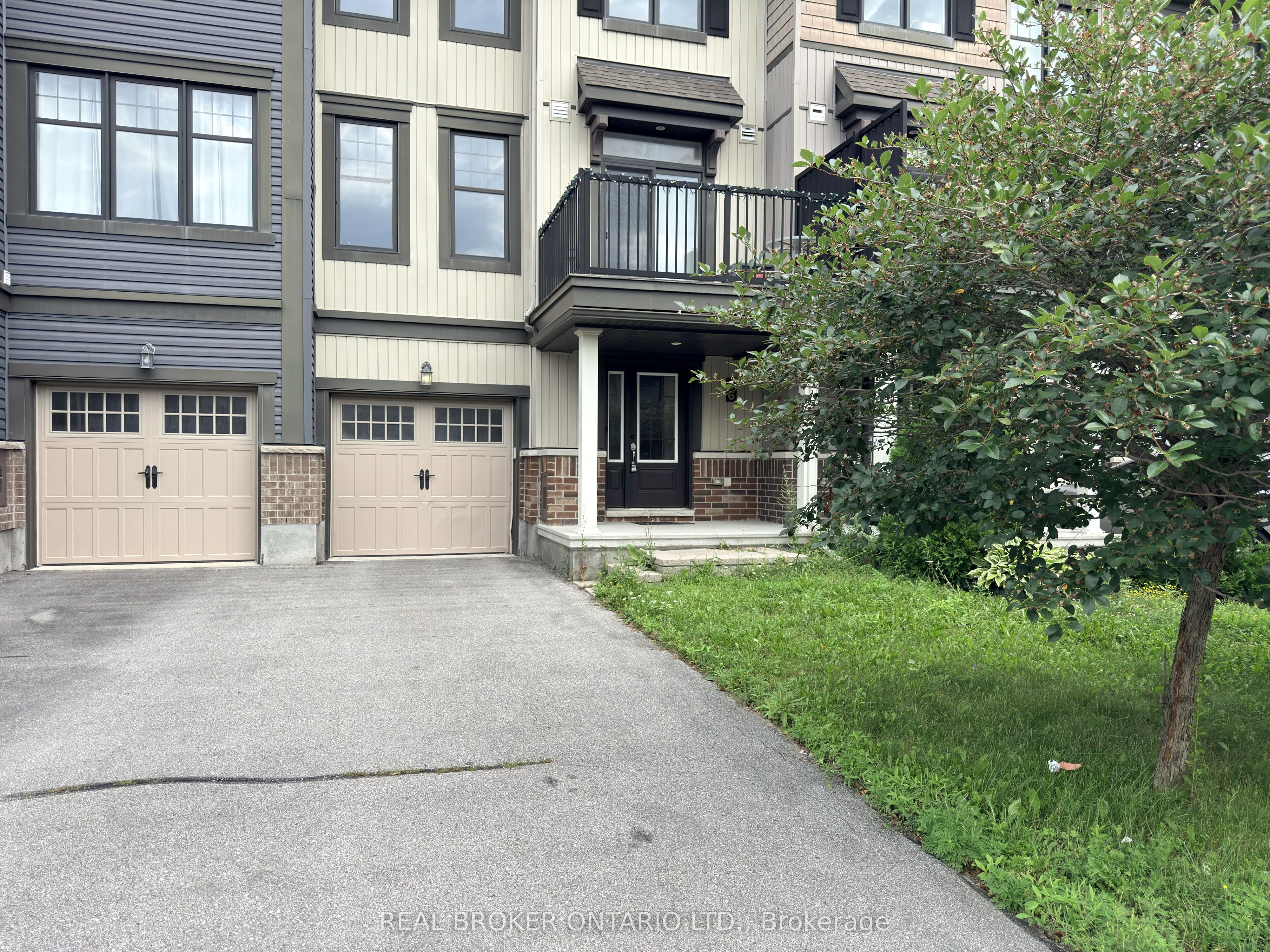 66 Fallengale Crescent, Kanata, ON K2T 0K9 photo 2