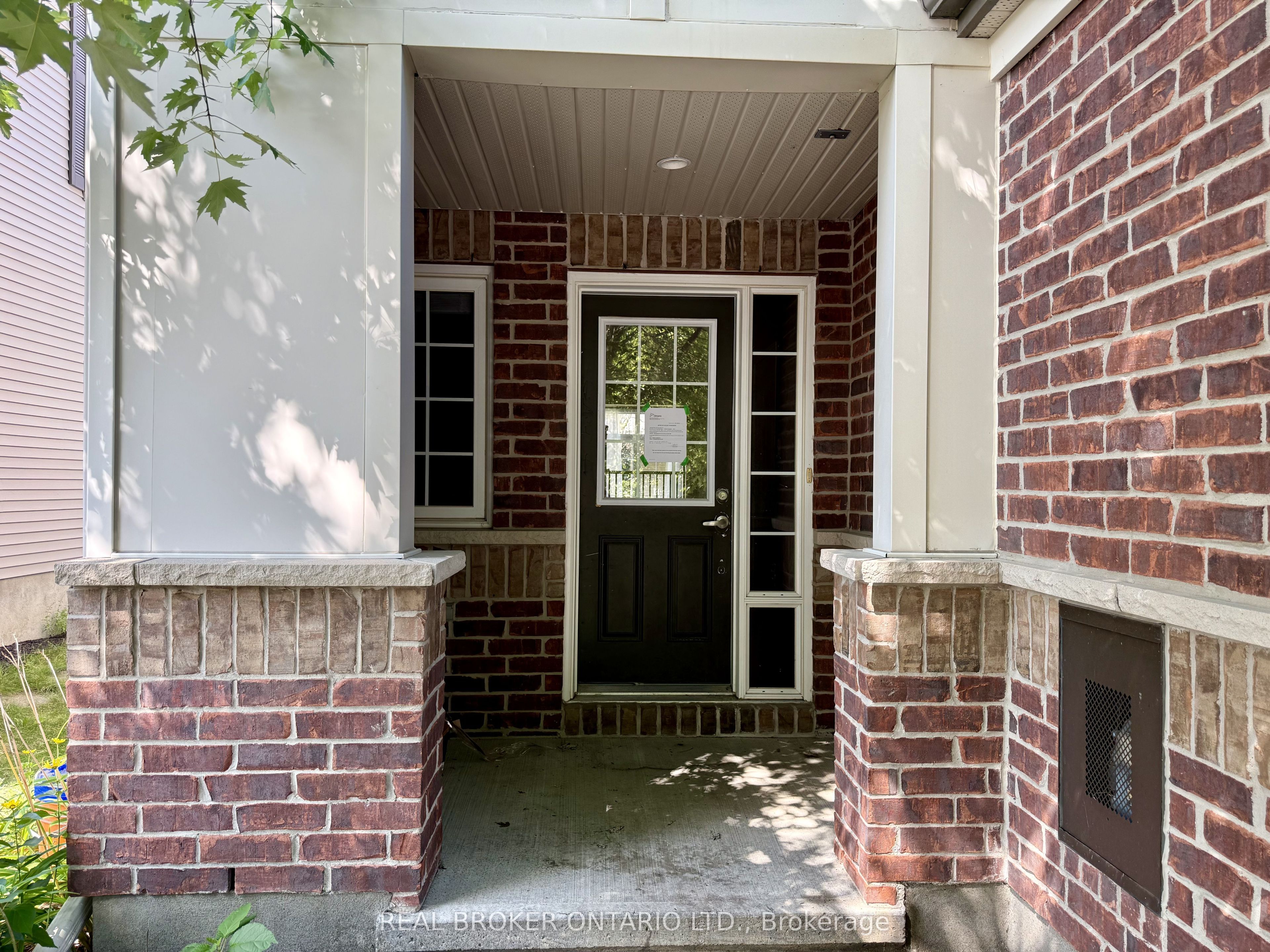 306 Aldworth Private, Stittsville - Munster - Richmond, ON K2S 0M8 photo 3