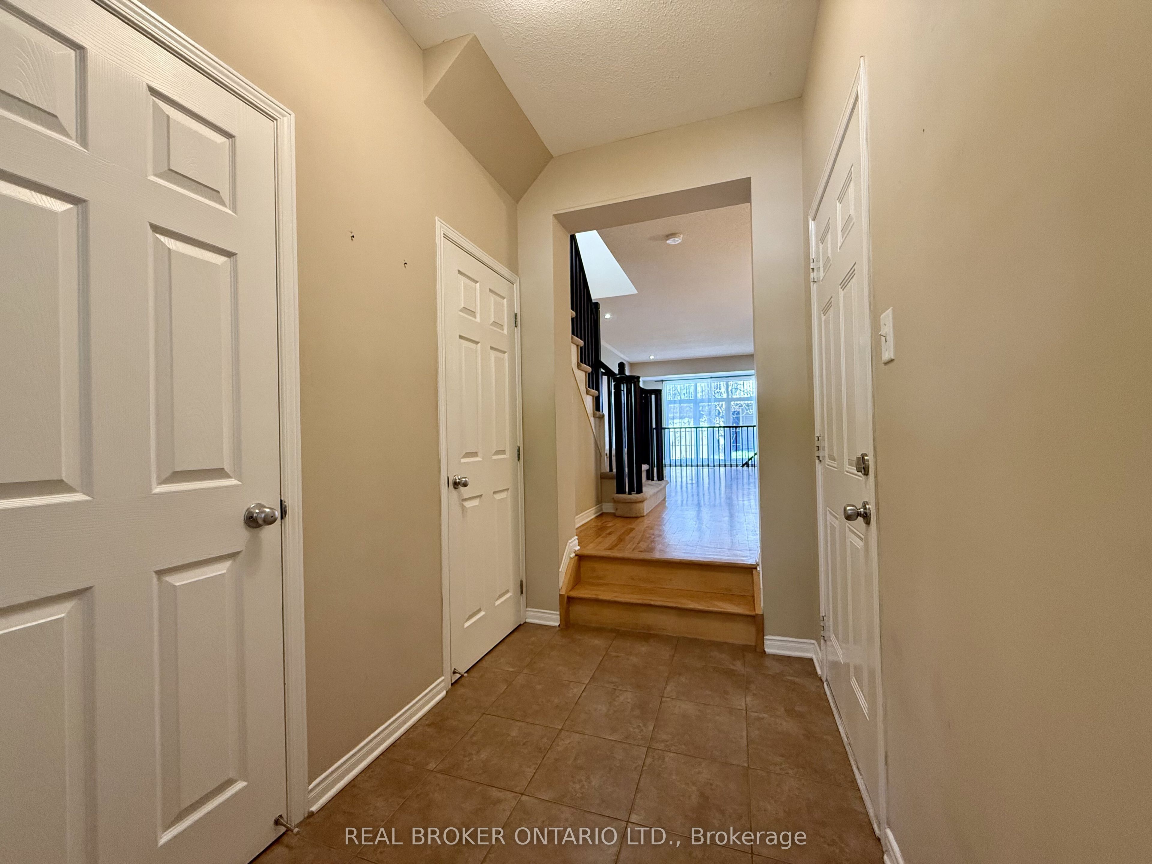 306 Aldworth Private, Stittsville - Munster - Richmond, ON K2S 0M8 photo 5