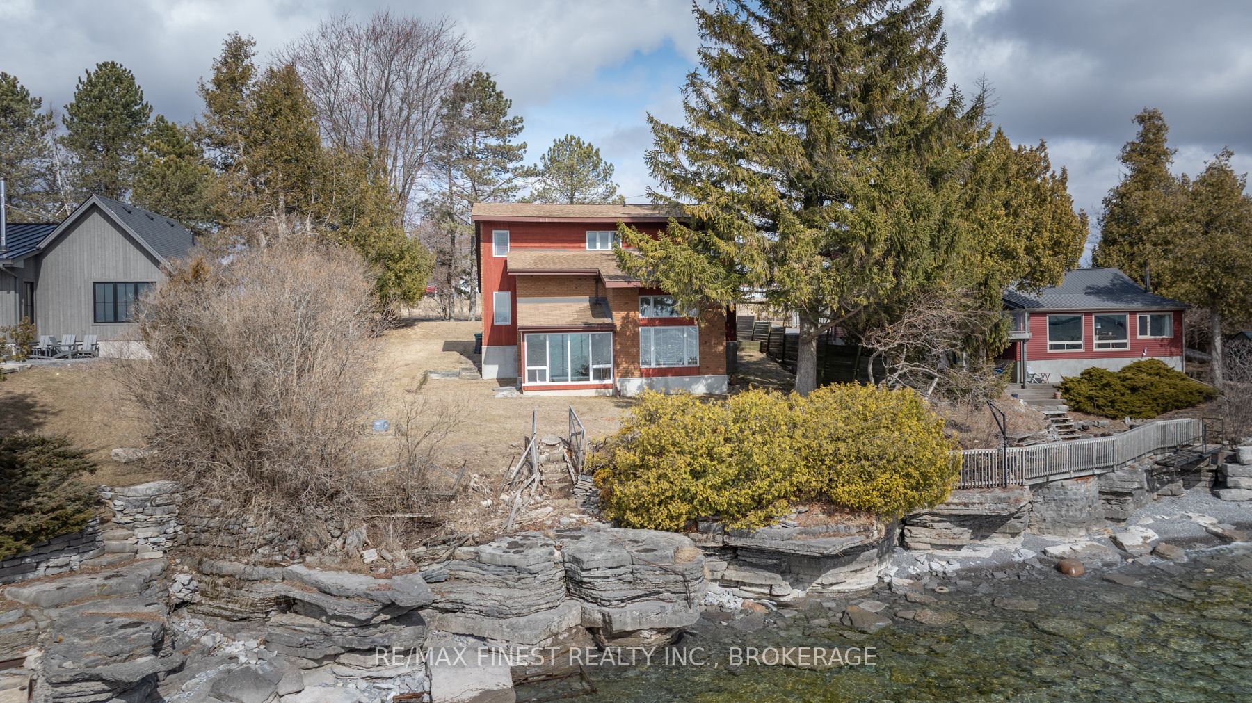 1141 Front Road, Kingston, ON K7M 4M2
