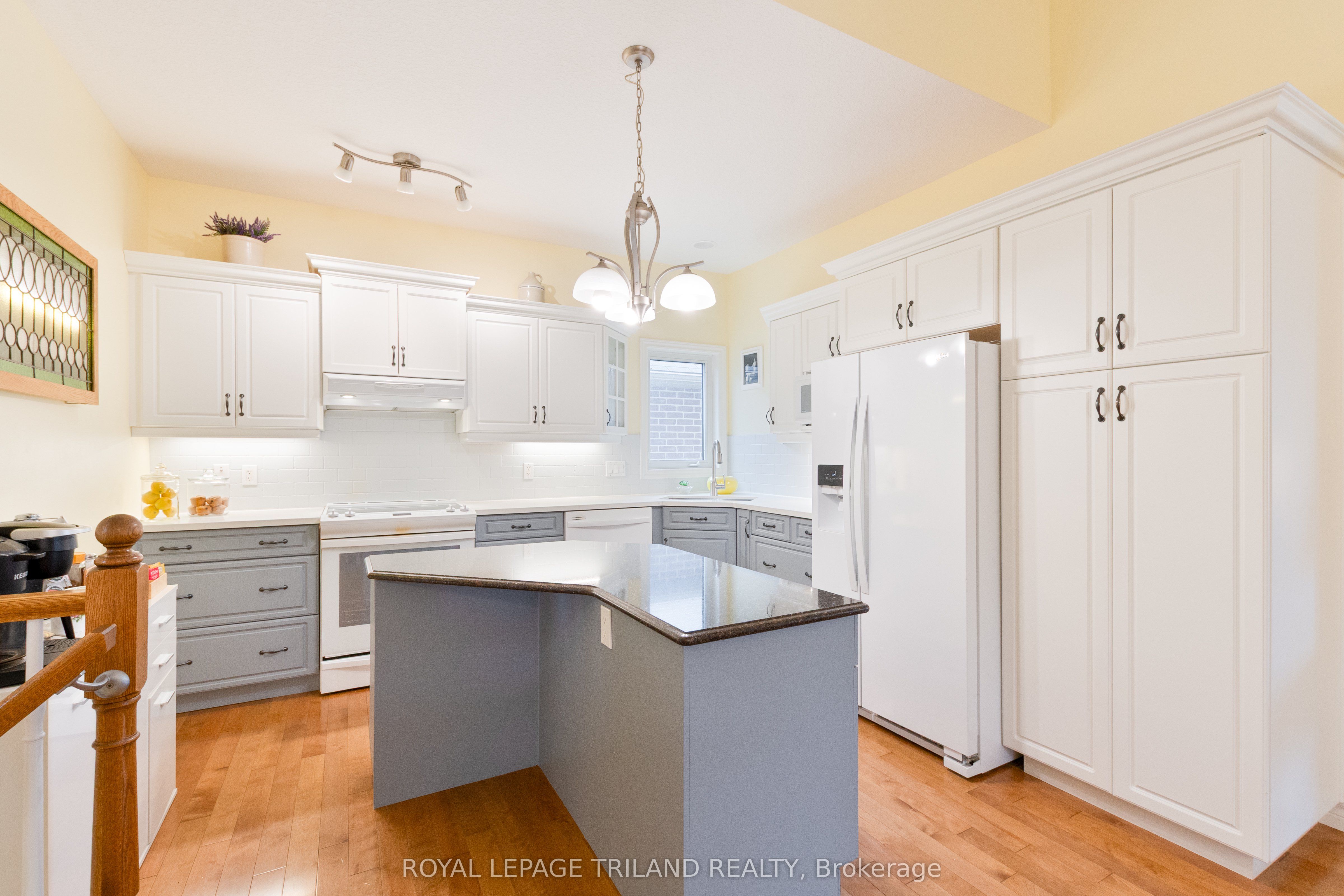 87 Pine Valley Drive, St. Thomas, ON N5P 1E2 photo 3