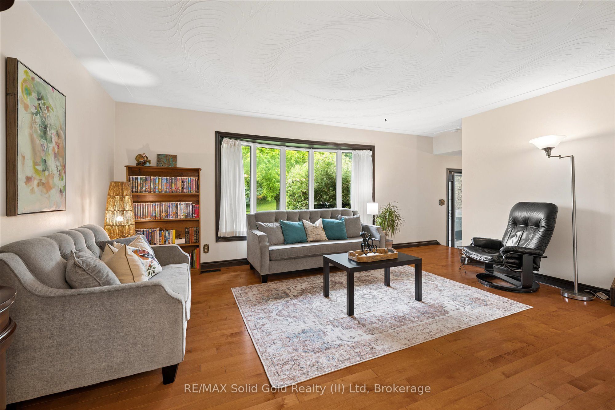 8 Perin Place, Waterloo, ON N2P 1L5 photo 3