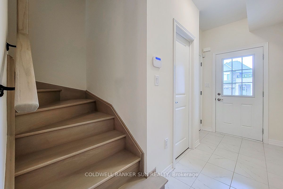 82 Pinot Crescent, Hamilton, ON L8E 0J9 photo 3