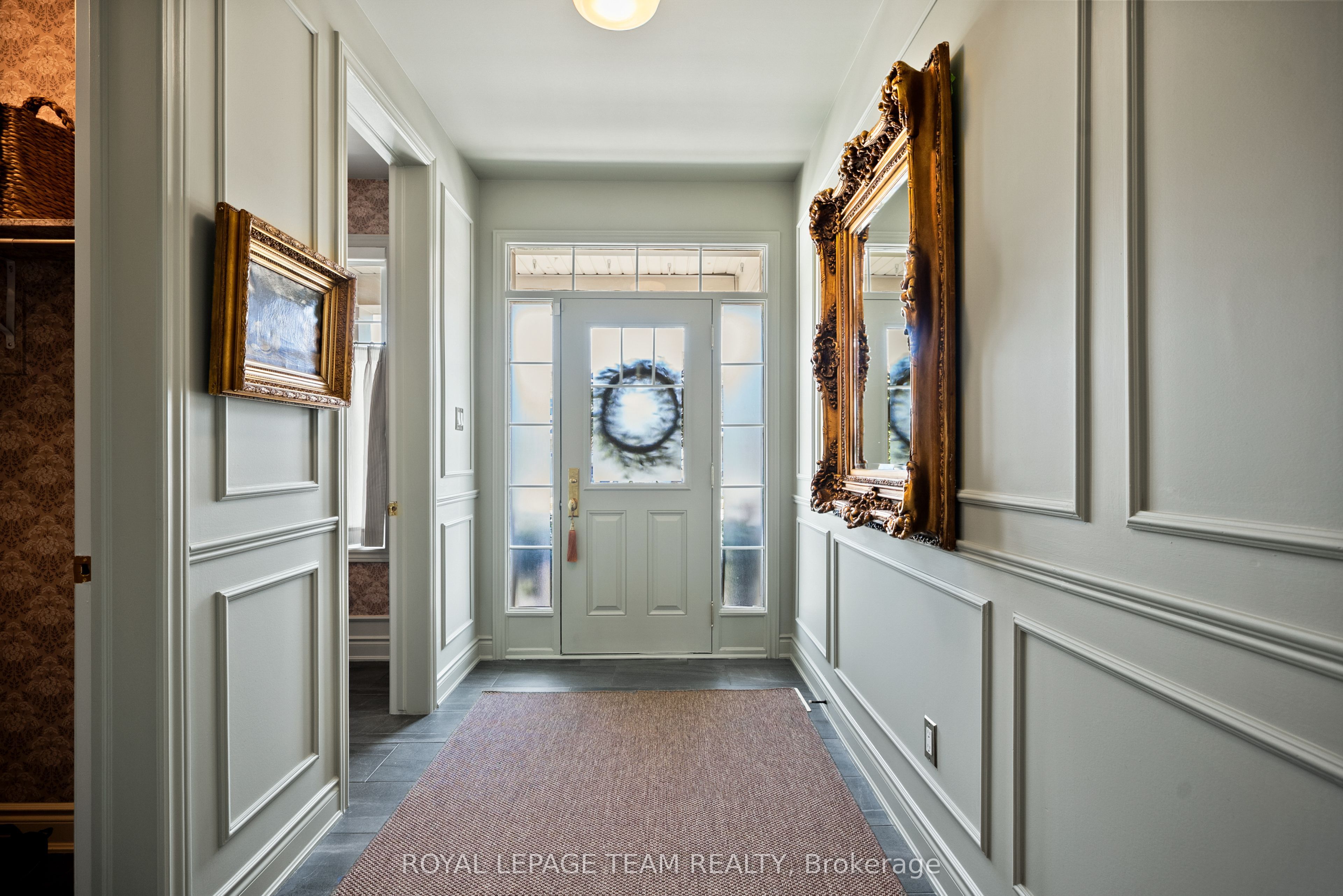 4865 Abbott Street E, Kanata, ON K2S 1E7 photo 2