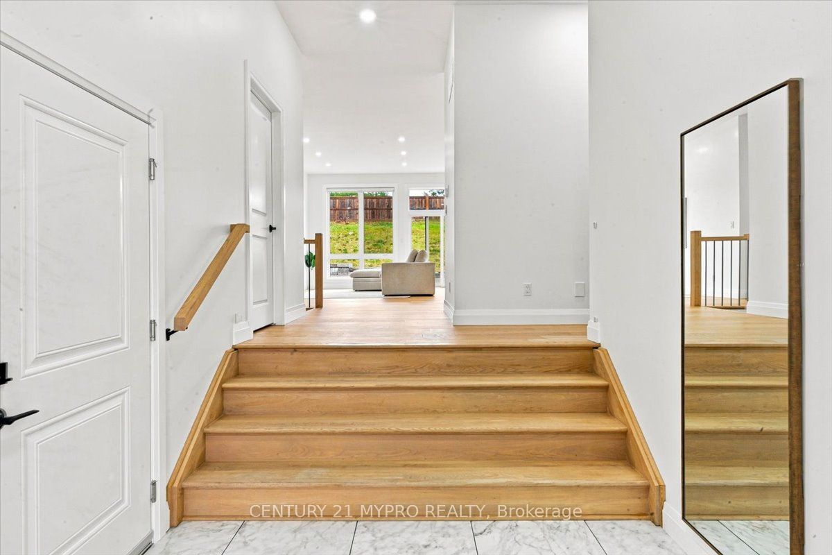 41 Schmidt Way, Quinte West, ON K8V 0L5 photo 3