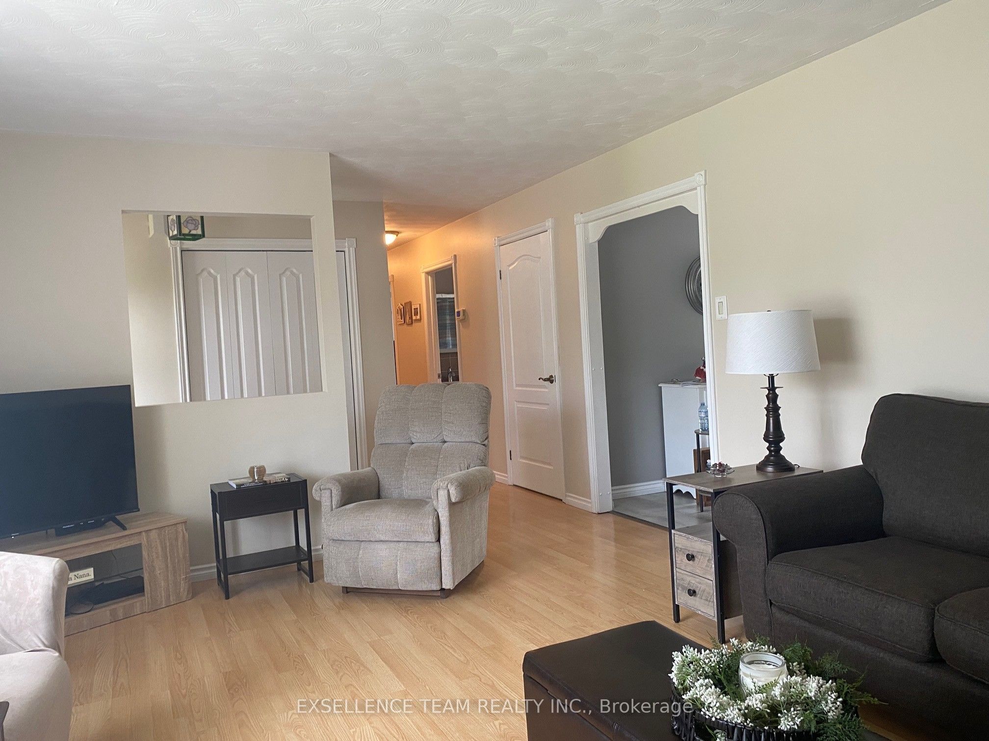 39 Wales Drive N, South Stormont, ON K0C 1M0 photo 3