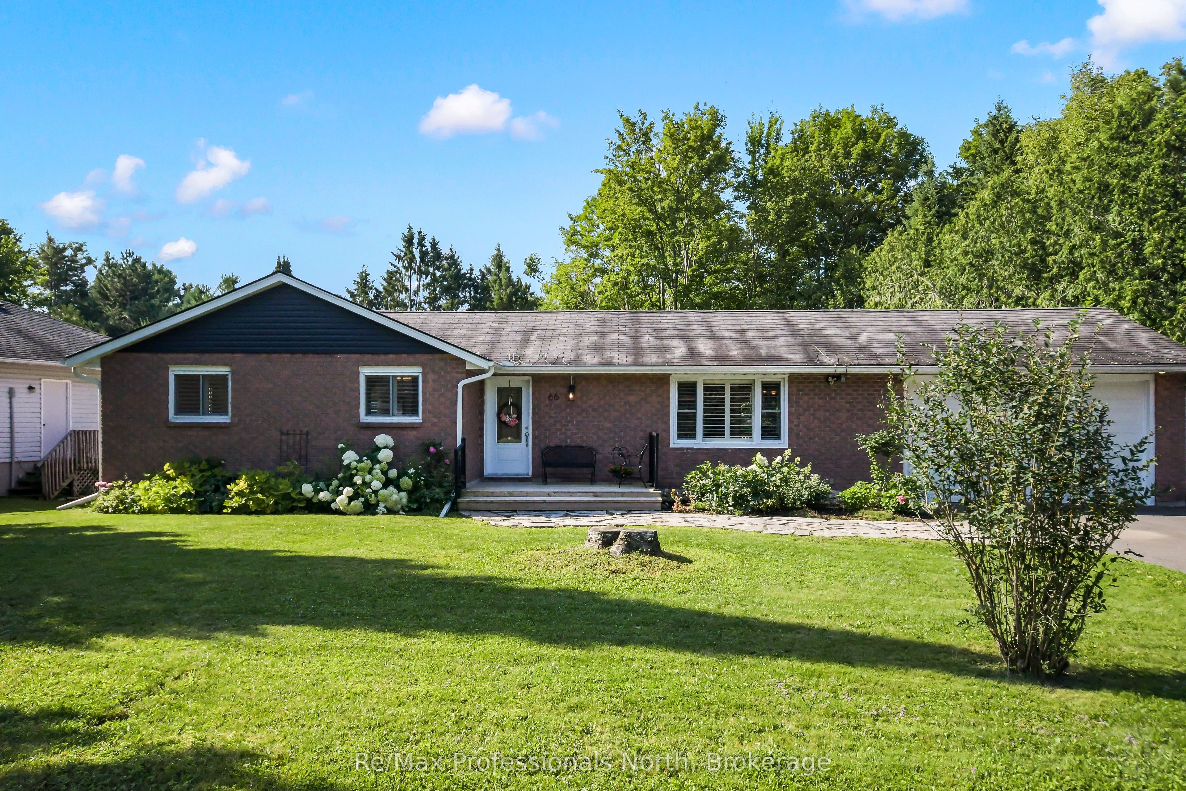 66 Westvale Drive, Bracebridge, ON P1L 1B3 photo 3