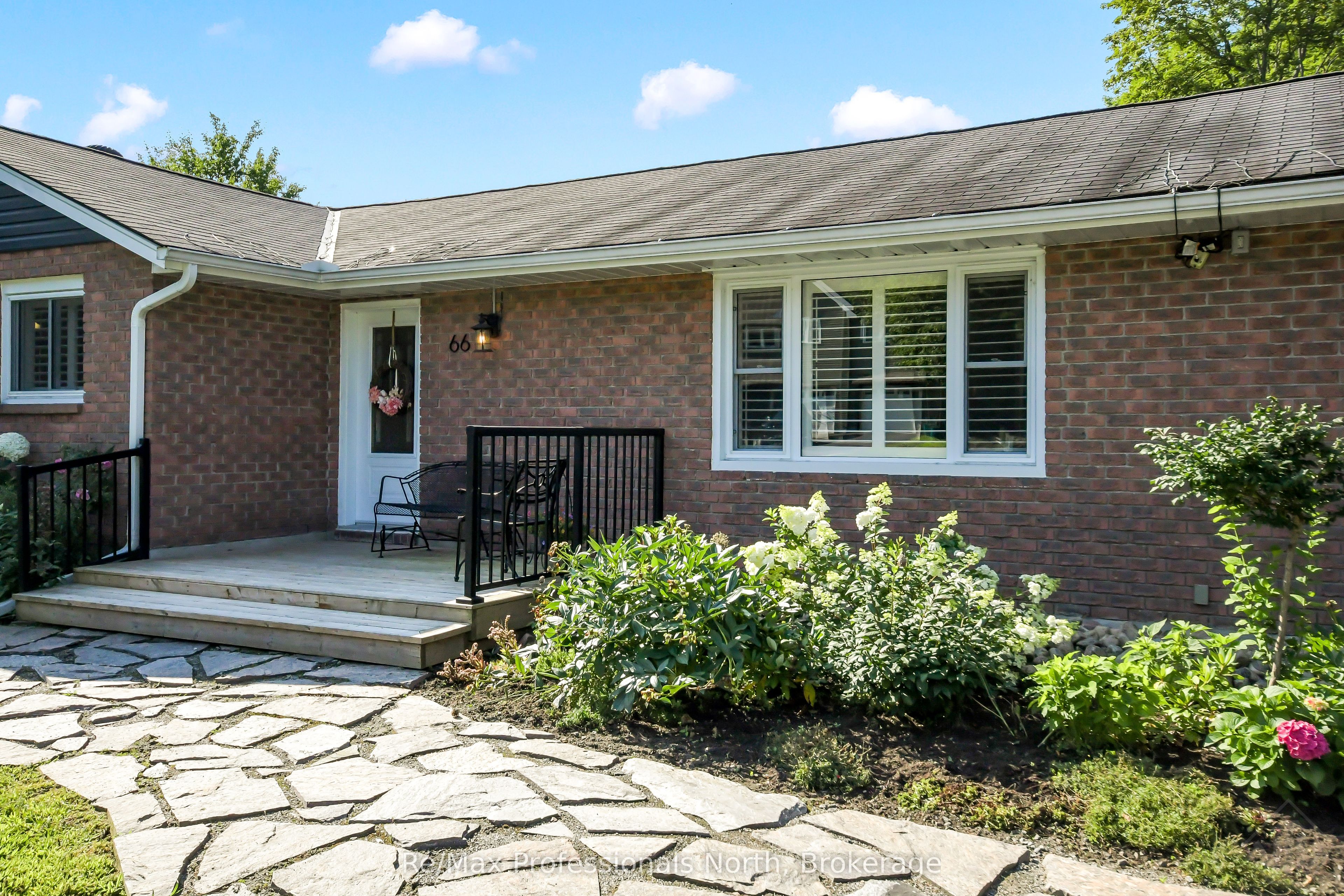 66 Westvale Drive, Bracebridge, ON P1L 1B3 photo 4