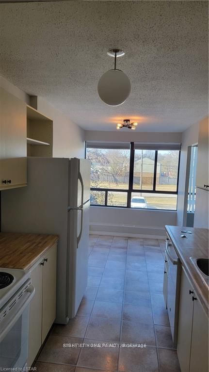 1600 ADELAIDE Street 202, London North, ON N5X 3H6 photo 2