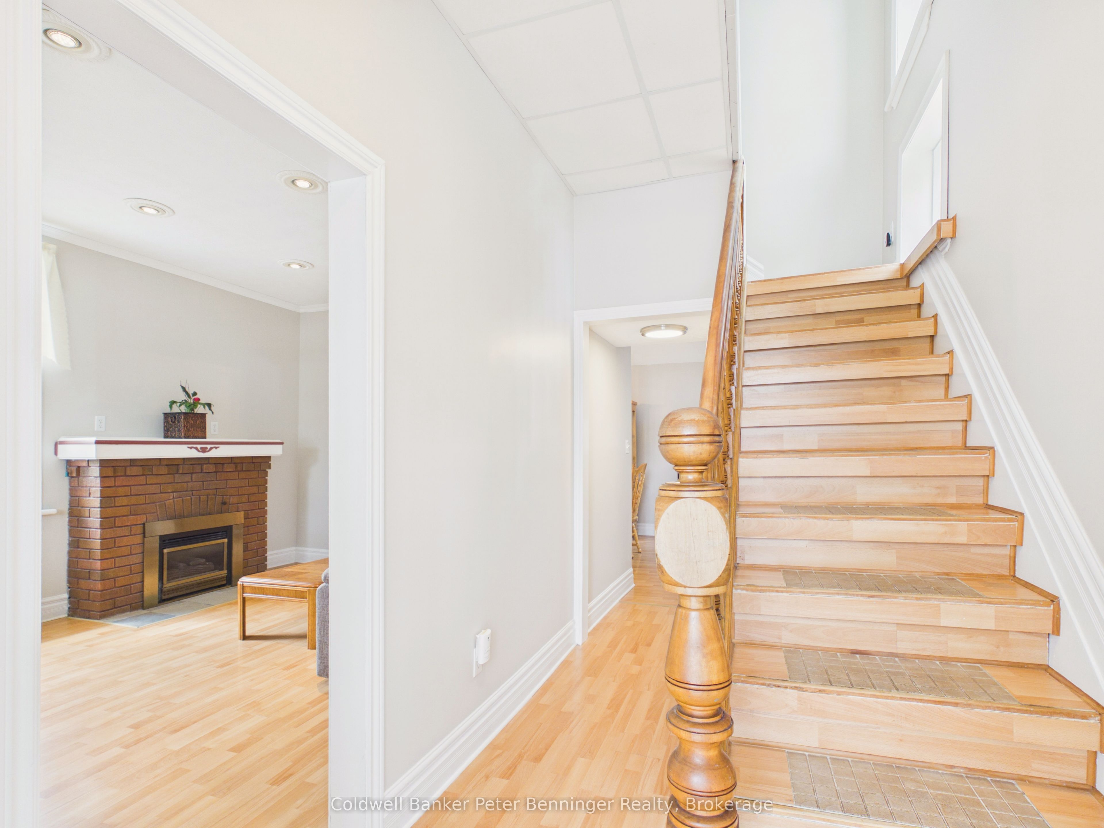 7 Yonge Street S, Brockton, ON N0G 2V0 photo 5