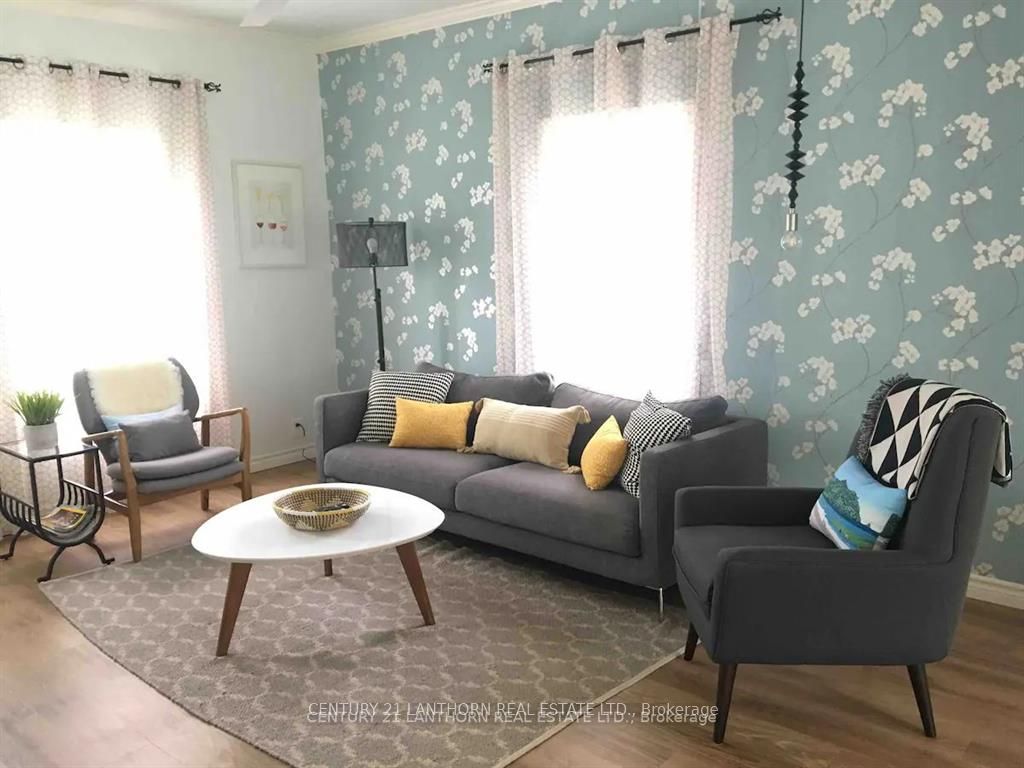 30 Stanley Street, Prince Edward County, ON K0K 1G0 photo 3