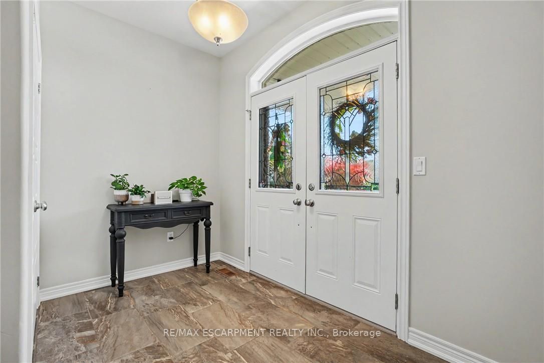 12 Silverwood Avenue, Welland, ON L3C 0B7 photo 4