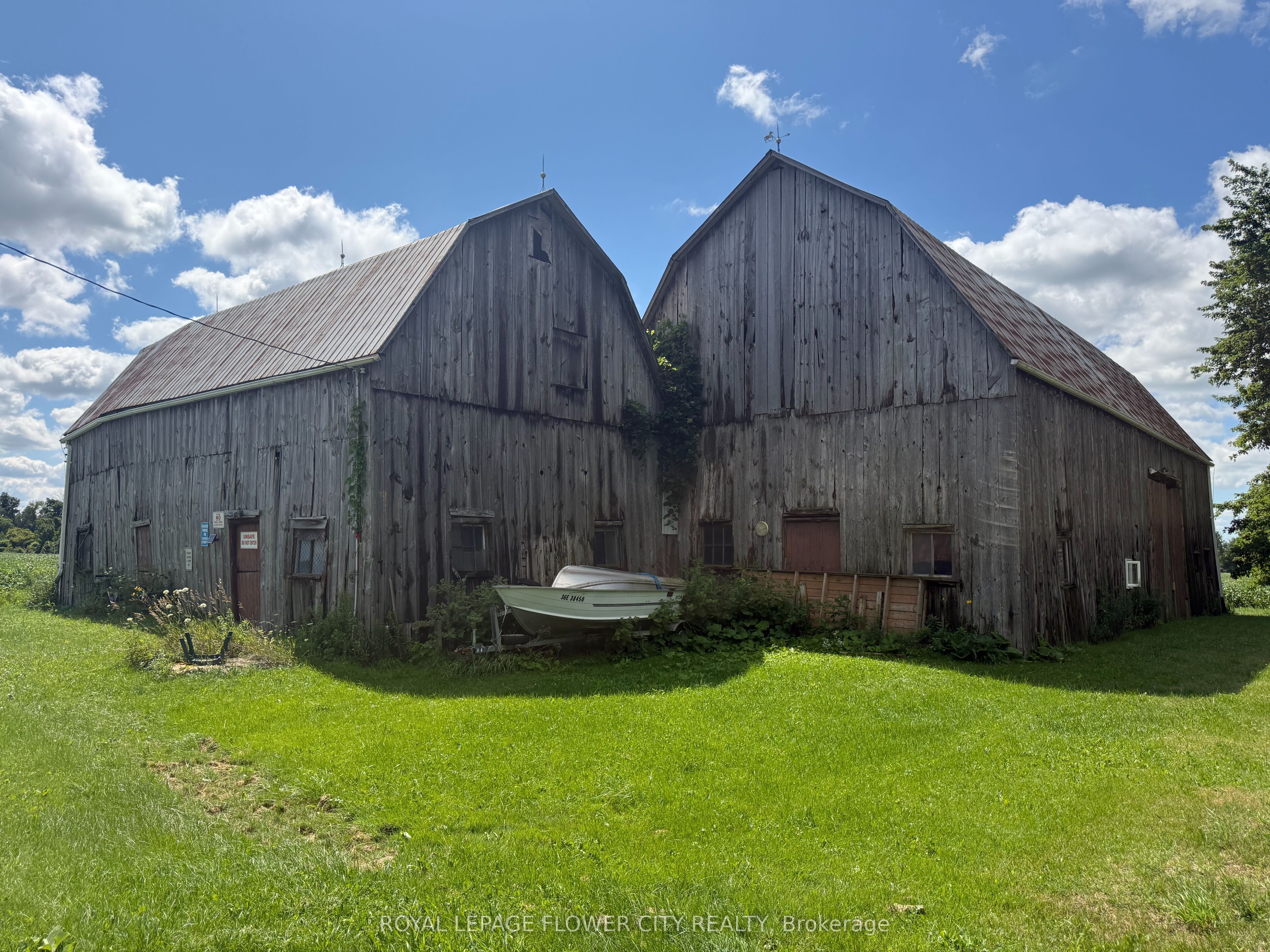 422 MCCLUNG Road, Haldimand, ON N3W 1T9 photo 3