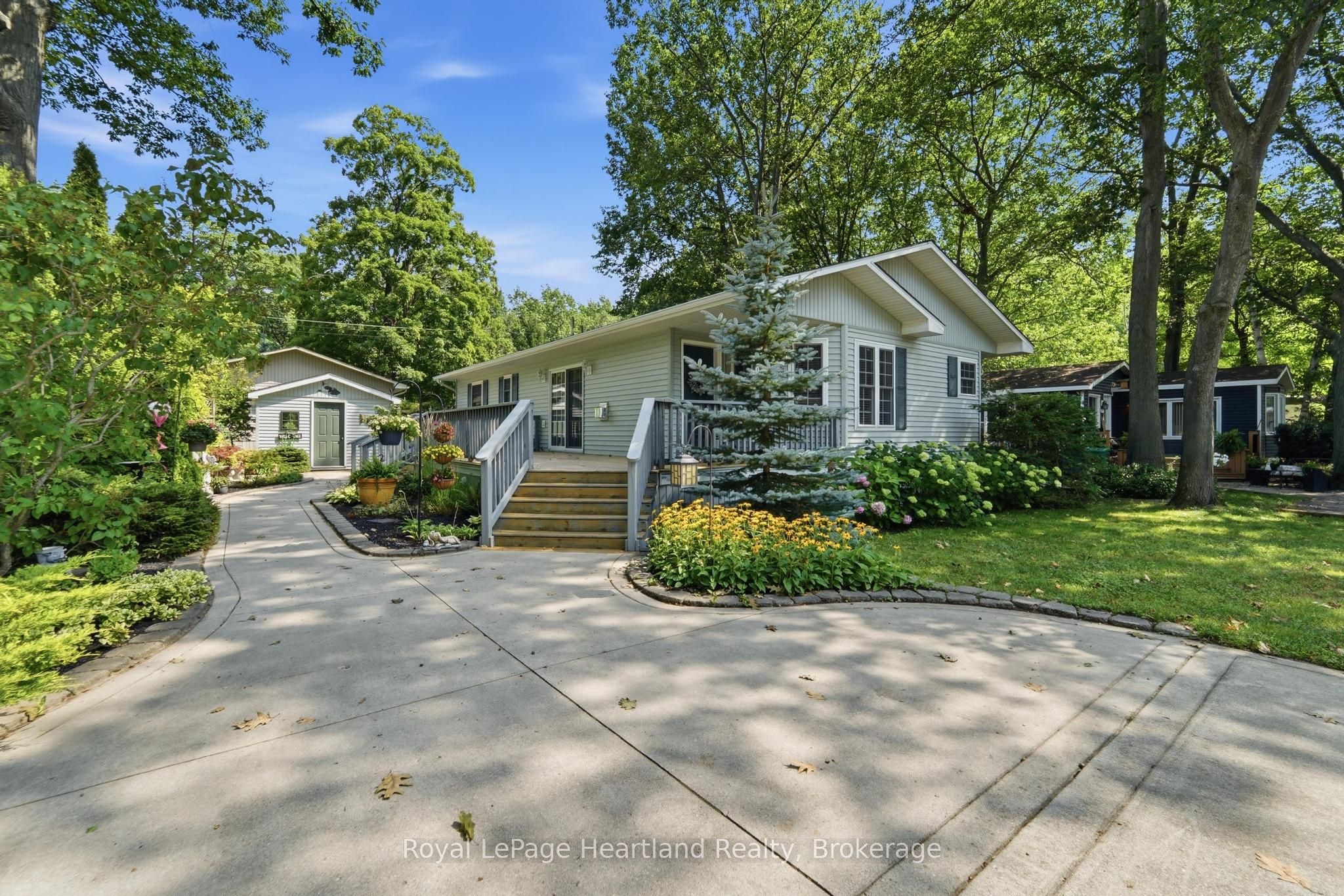10 HURON Lane, Ashfield-Colborne-Wawanosh, ON N7A 3Y2