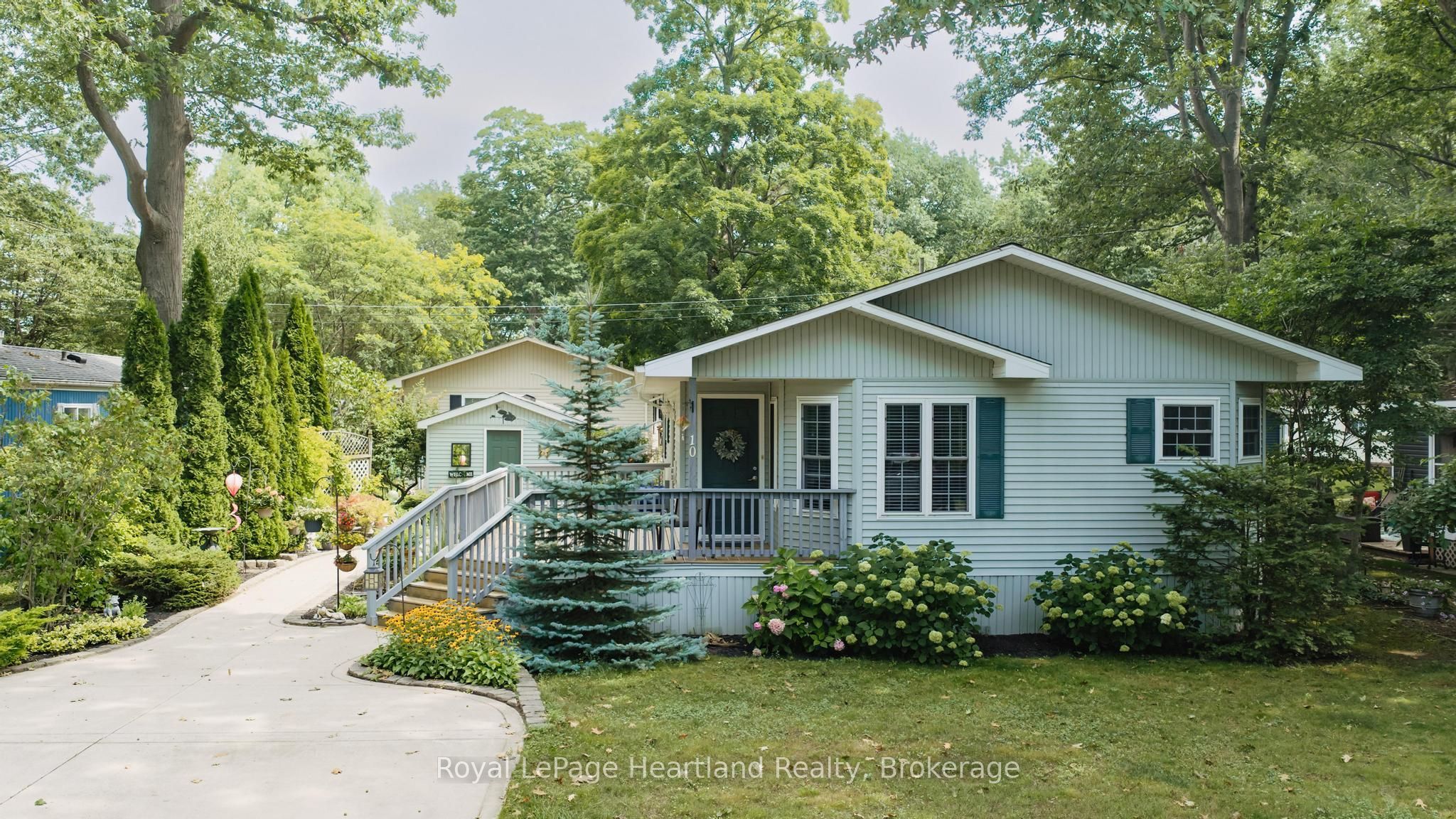 10 HURON Lane, Ashfield-Colborne-Wawanosh, ON N7A 3Y2 photo 2