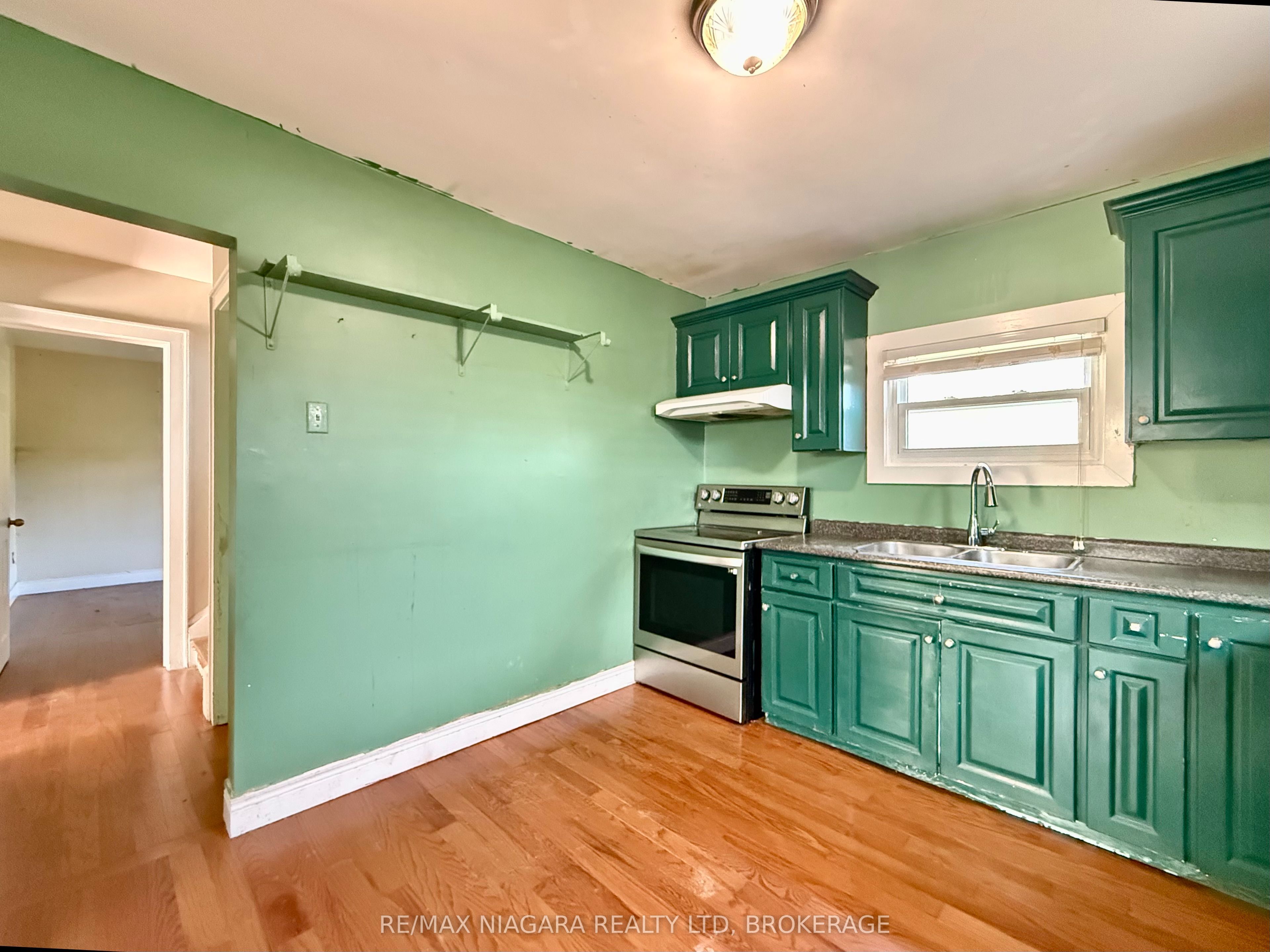 4218 Drummond Road, Niagara Falls, ON L2E 6B9 photo 5