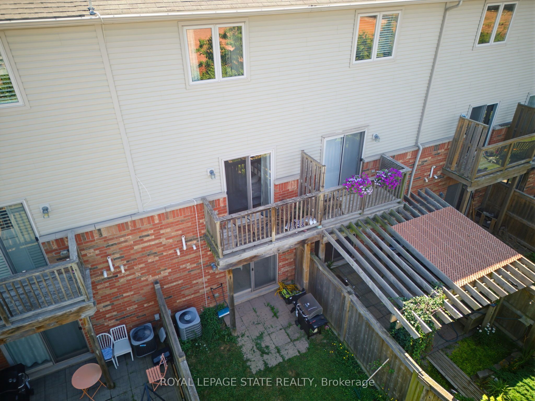 41 Edenrock Drive, Hamilton, ON L8E 0G6 photo 3