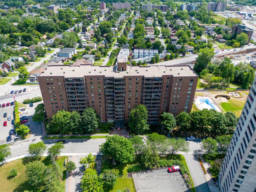 1100 Ambleside Drive 708, Woodroffe, ON K2B 8G6 photo 2