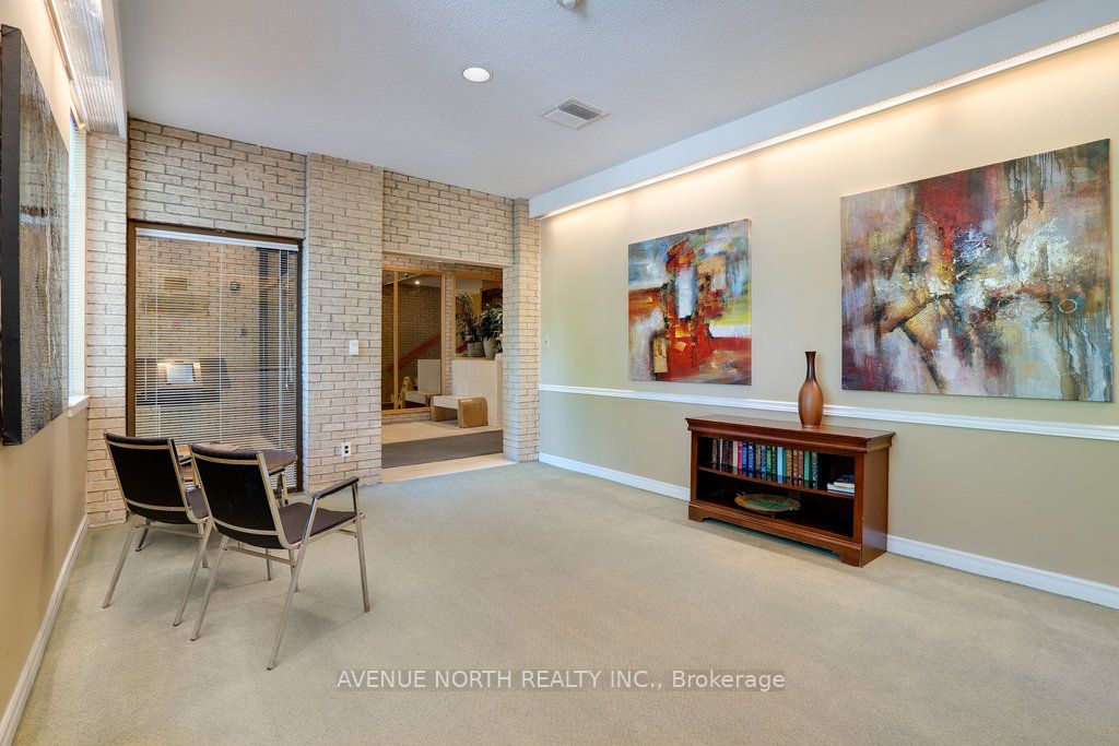 1100 Ambleside Drive 708, Woodroffe, ON K2B 8G6 photo 4