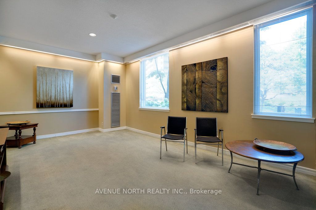 1100 Ambleside Drive 708, Woodroffe, ON K2B 8G6 photo 5