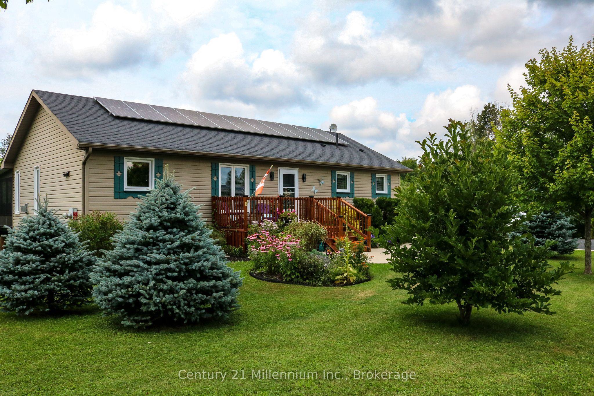 126 Almur Drive, Georgian Bluffs, ON N0H 2T0 photo 2