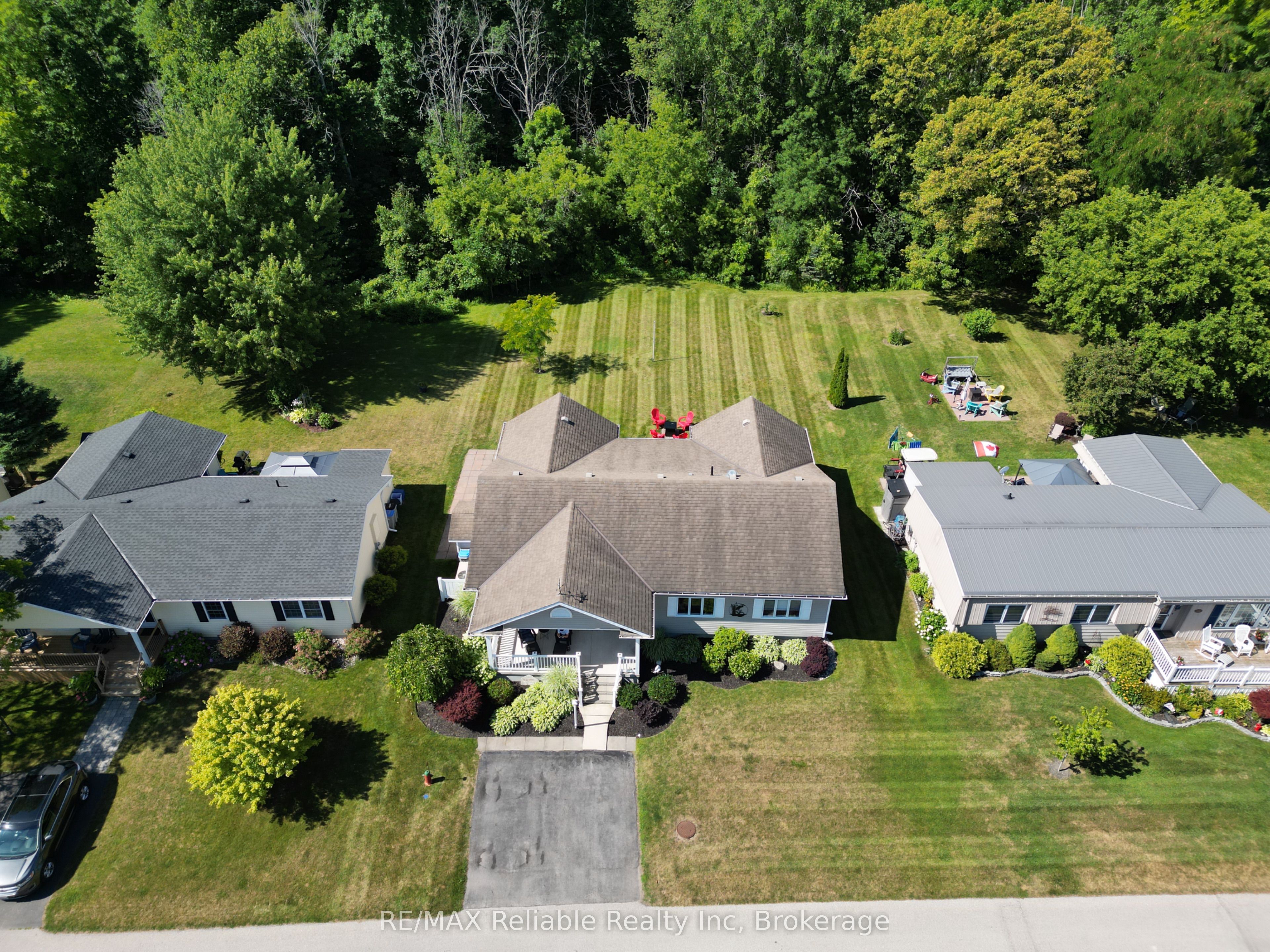 347 Shannon Boulevard, South Huron, ON N0M 1T0 photo 3