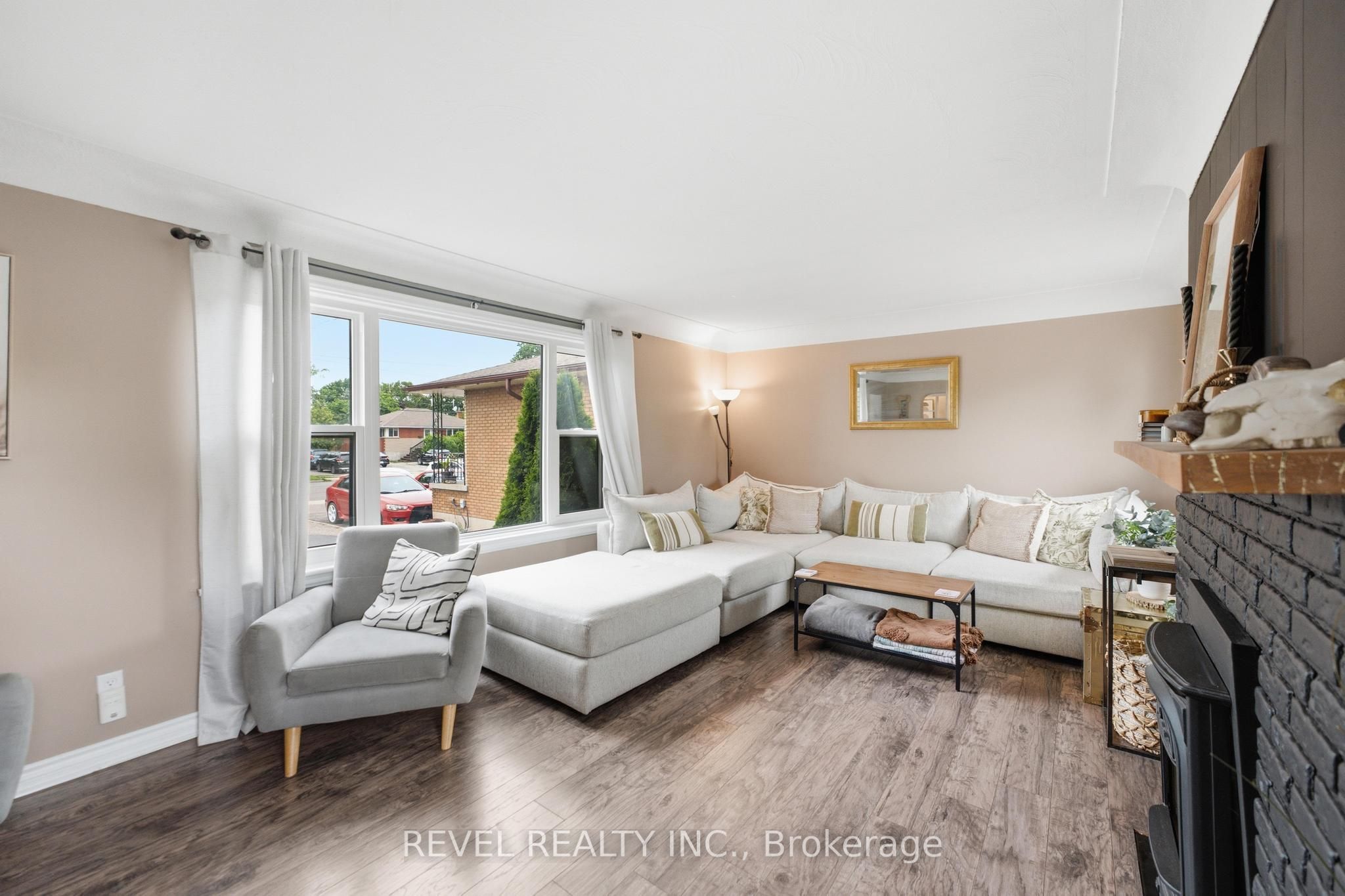 481 Upper Gage Avenue, Hamilton, ON L8V 4J2 photo 5