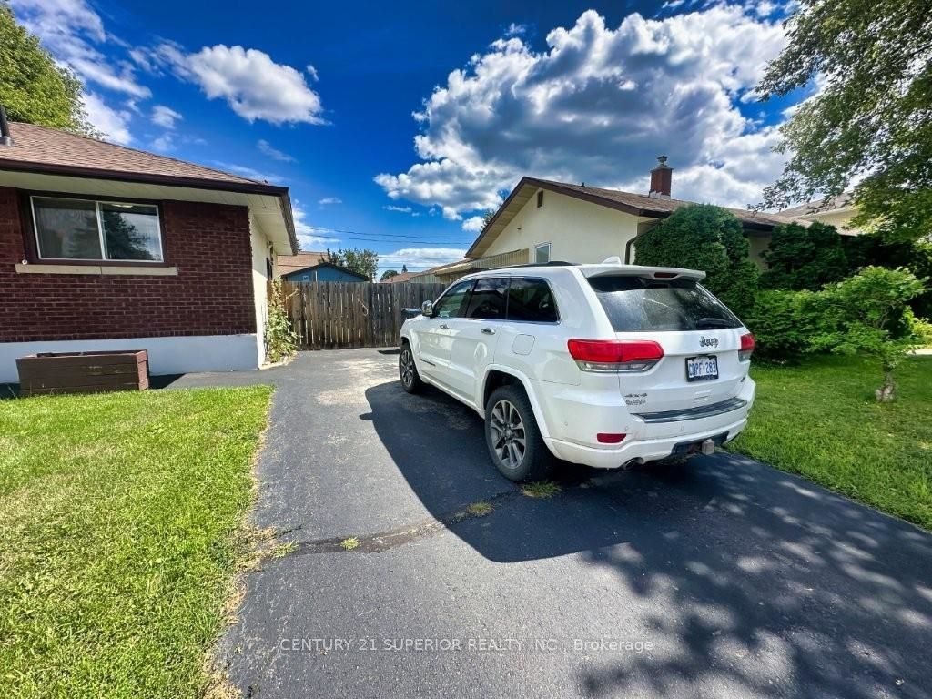 464 James Street S, Thunder Bay, ON P7E 2V5 photo 2