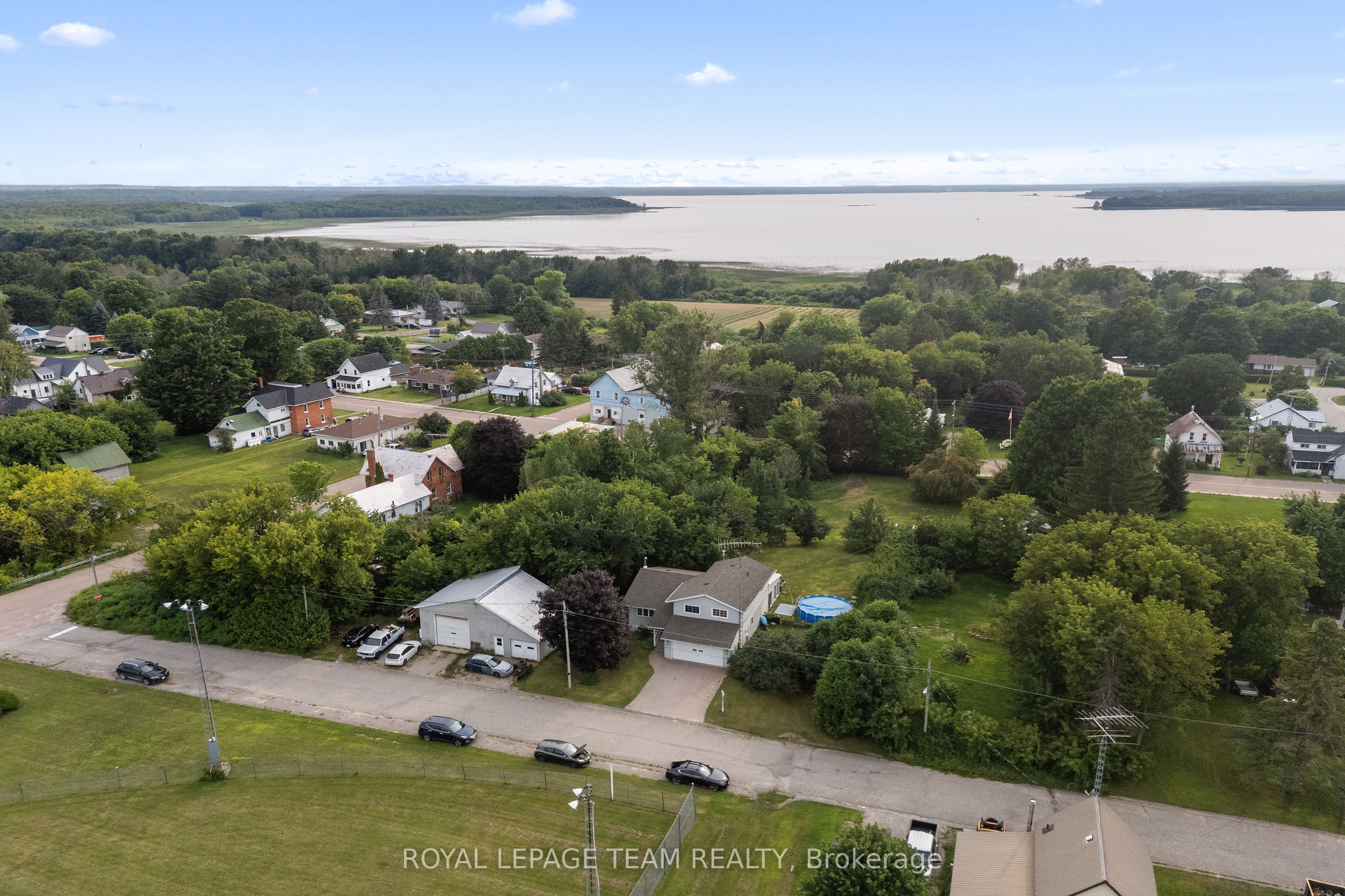 1315 Jessie Street, Whitewater Region, ON K0J 2L0 photo 4