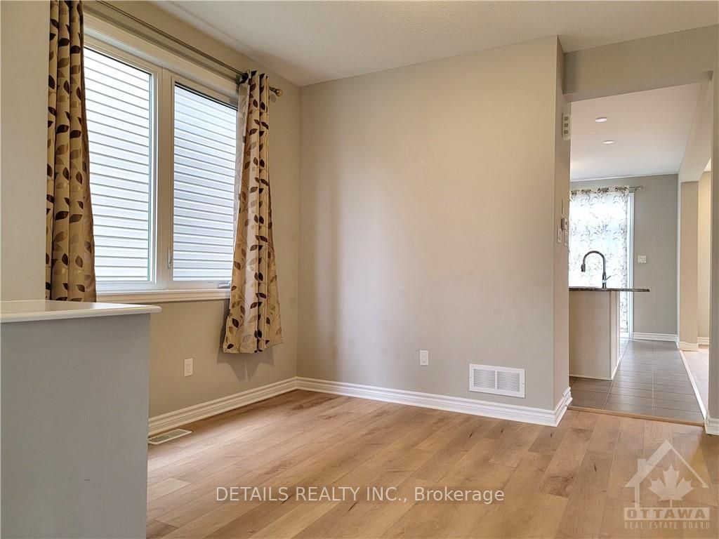 251 SADDLEBACK Crescent, Kanata, ON K2T 0K8 photo 4