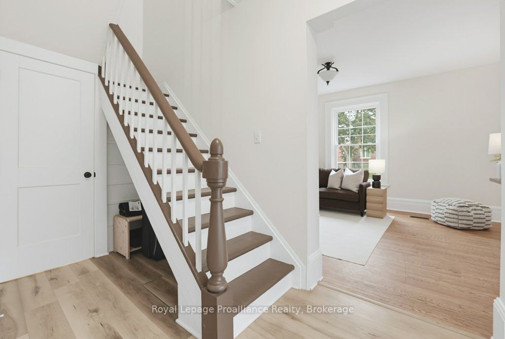 275 Charles Street, Belleville, ON K8N 3M7 photo 4