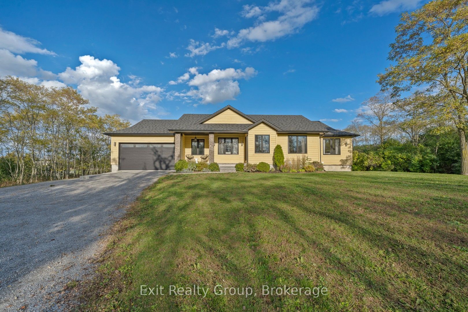 20858 Loyalist Parkway, Prince Edward County, ON K0K 1L0