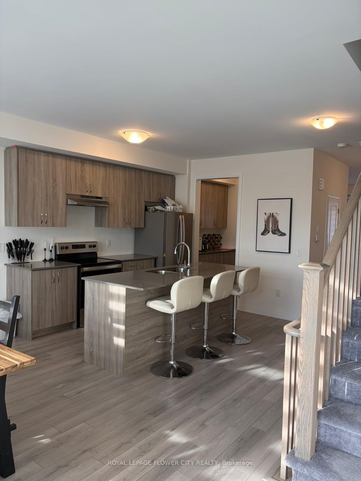 585 Colborne Street 205, Brantford, ON N3S 0K4 photo 5