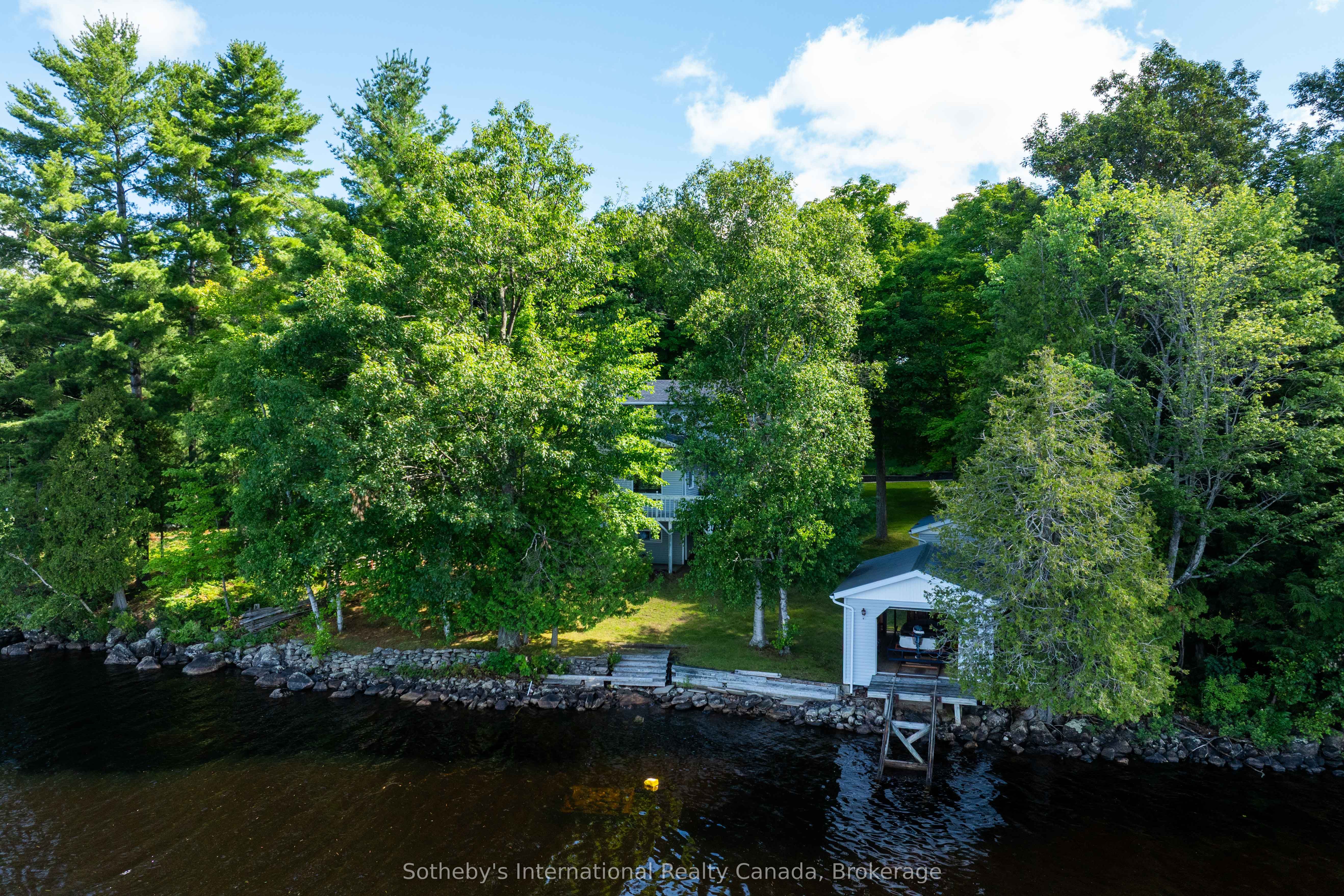 326 CHIKOPI Road, Magnetawan, ON P0A 1P0 photo 3
